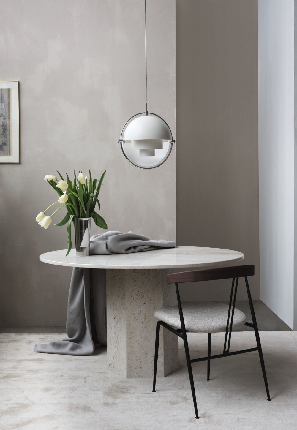 Epic ronde eettafel van Gubi