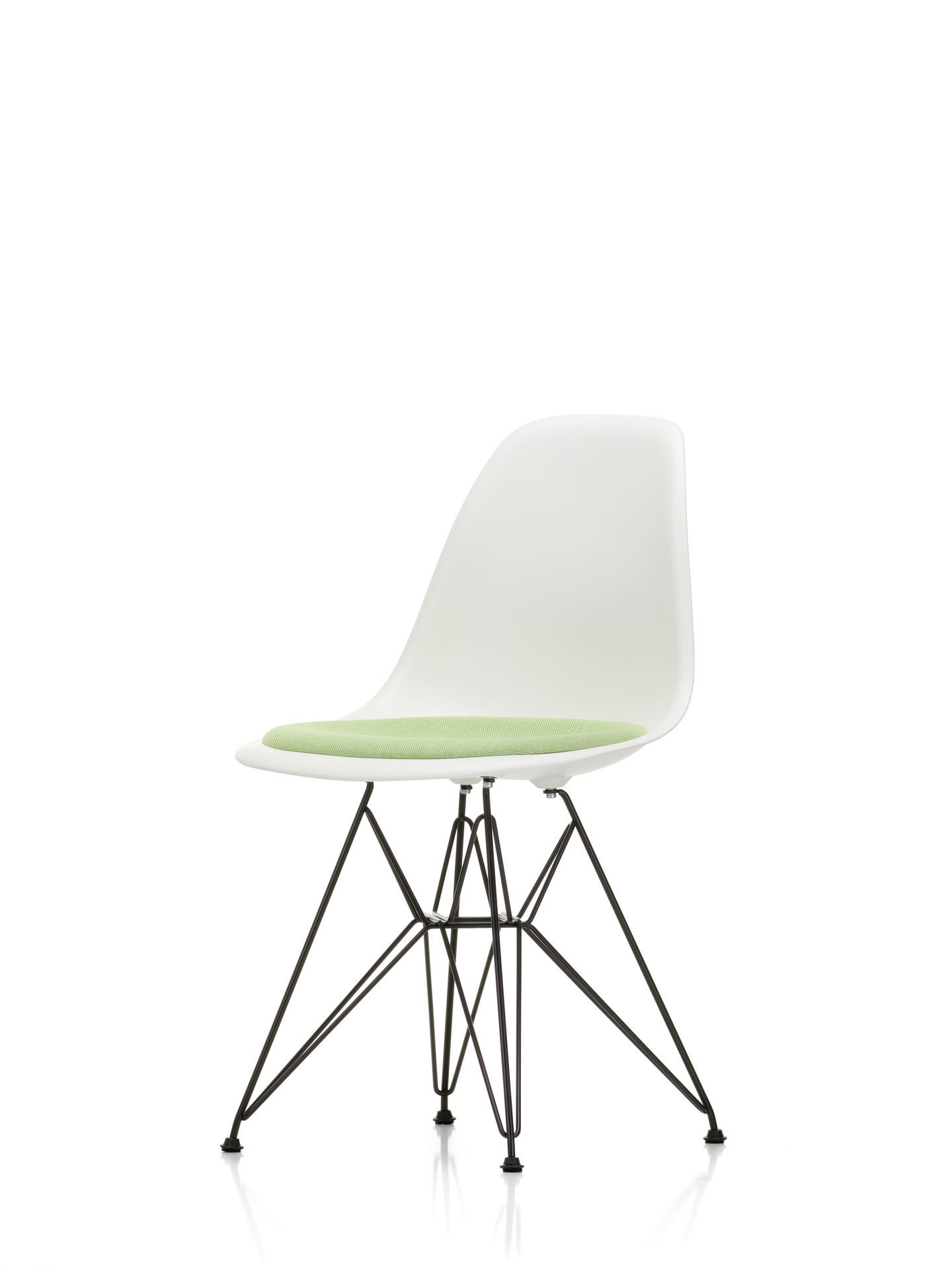 Eames Plastic Side Chair DSR in Kiesel mit Sitzpolster Hopsack warmgrey/elfenbein und Chromgestell.