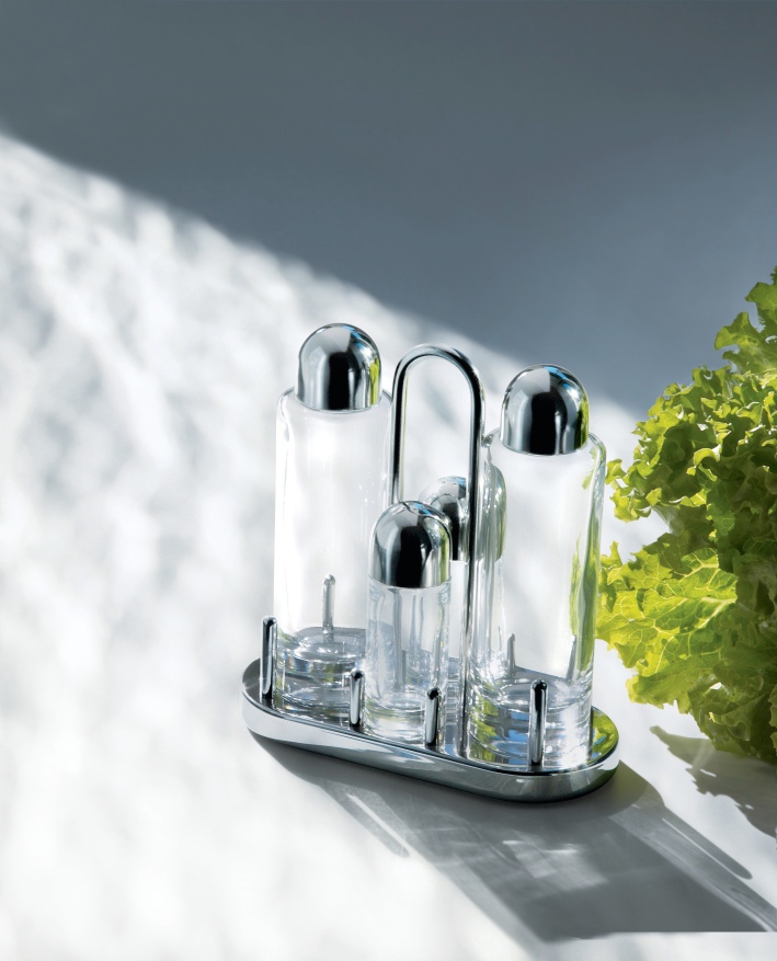 Alessi Menage 5070 für Öl, Essig, Salz und Pfeffer aus Glas und Edelstahl.