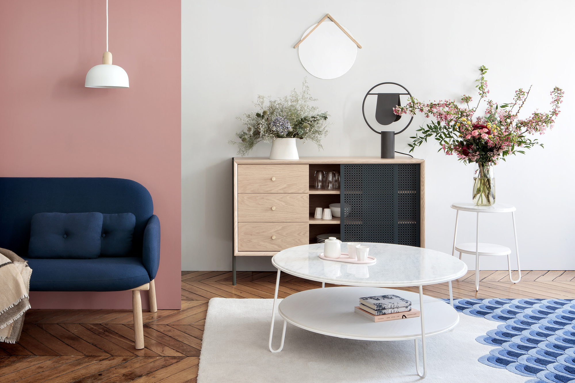 Gabin Sideboard von Hartô: Holzkommode mit Schubladen und Rattangeflecht, stilvolles Möbelstück für Wohnzimmer und Esszimmer.