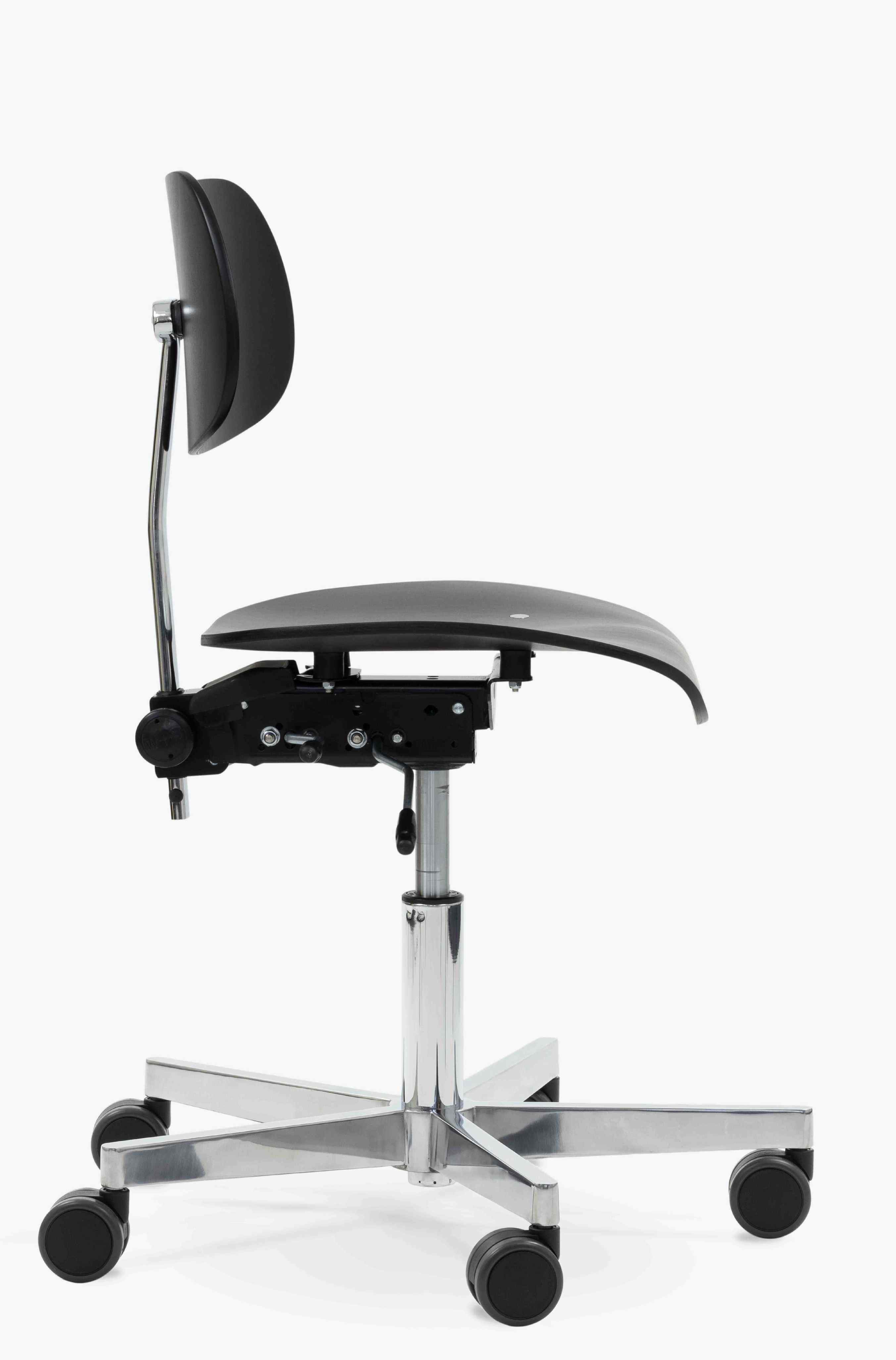 S 197 R20 Drehstuhl von Wilde+Spieth, ergonomischer Bürostuhl mit Rollen und verstellbarer Rückenlehne, Seitenansicht.