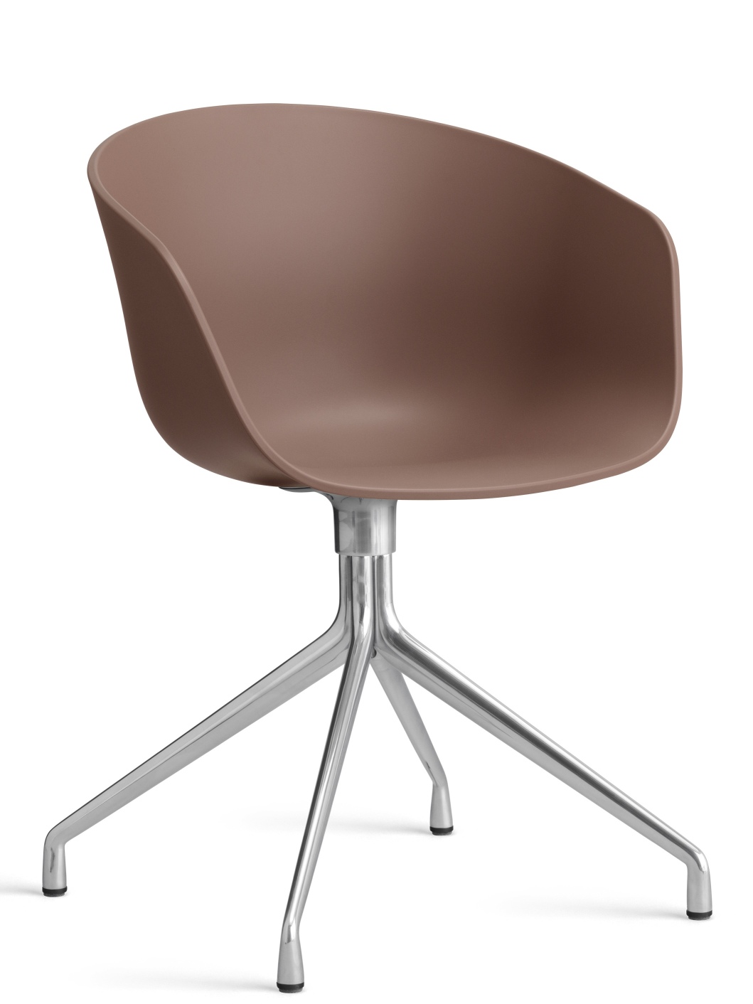 About A Chair AAC20 von Hay, brauner Drehstuhl mit Armlehne und poliertem Aluminiumfuß für Büro und Wohnzimmer.