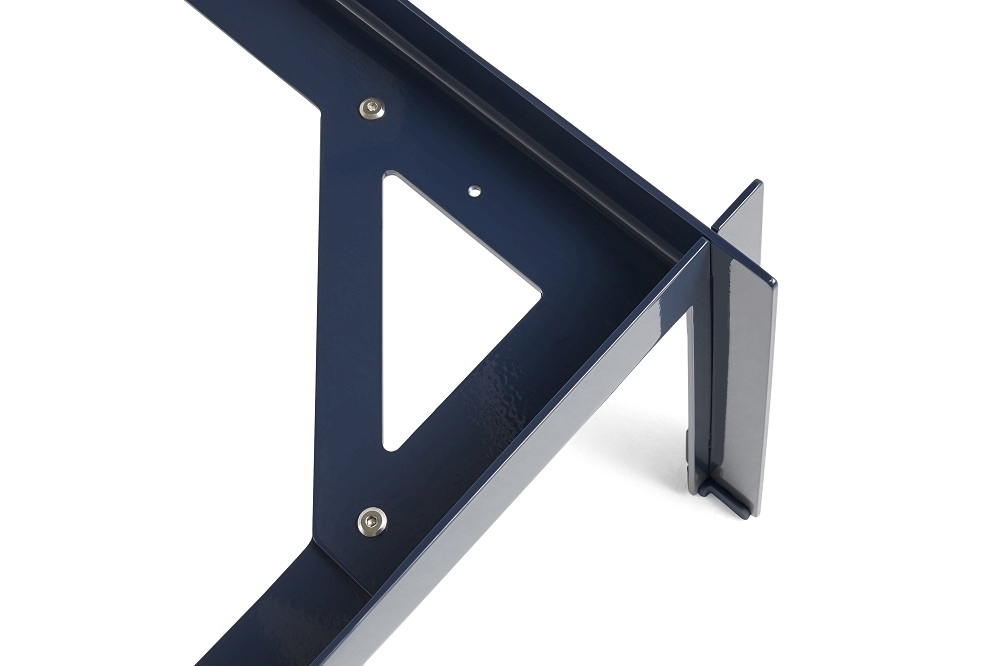 Detailaufnahme des blauen Connect Bettgestells von Hay, 180 cm breit, modernes Schlafzimmermöbel.