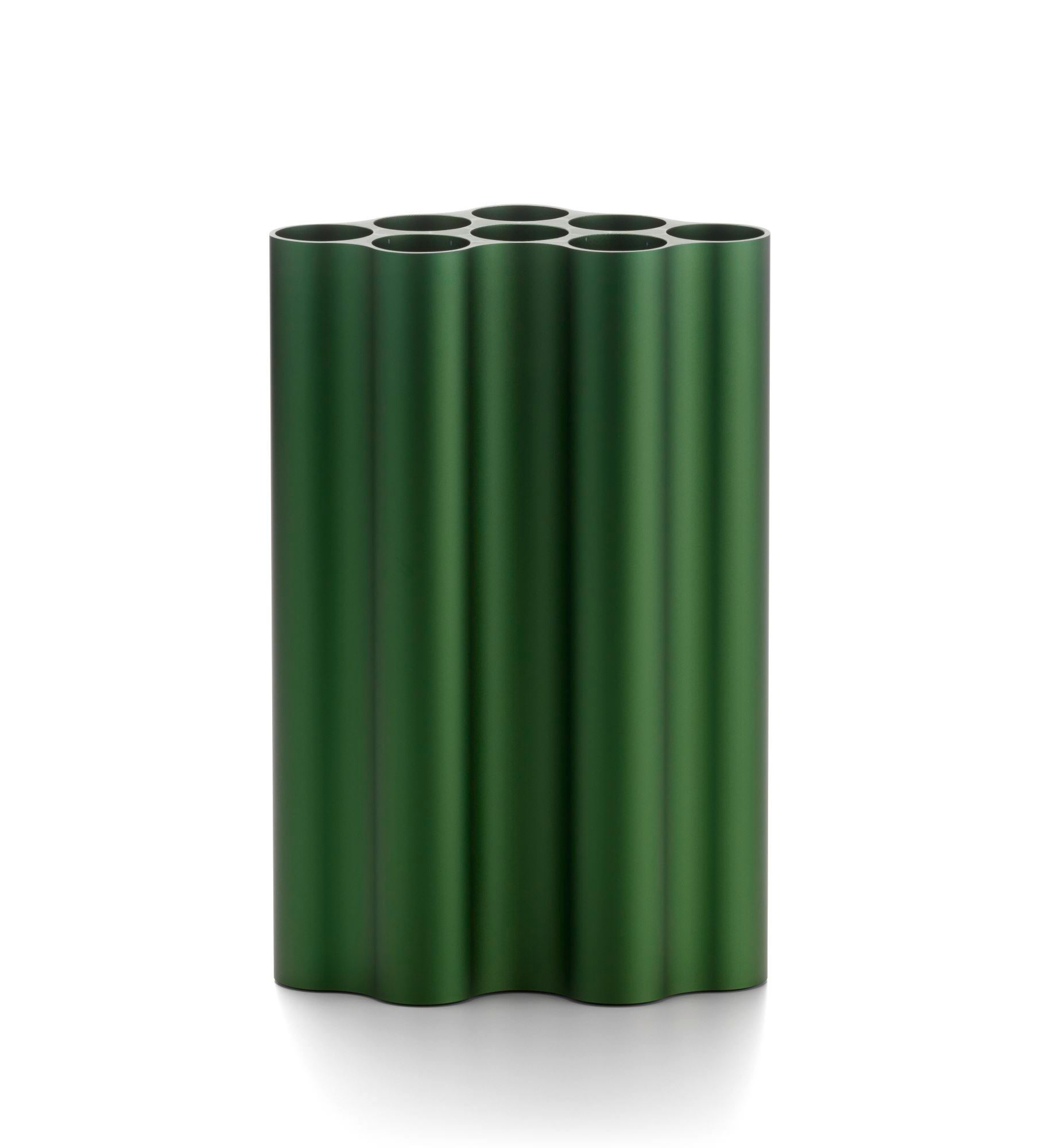 Grüne Nuage Vase von Vitra, wellenförmiges Design mit mehreren Öffnungen für Blumen. Dekorative Blumenvase.