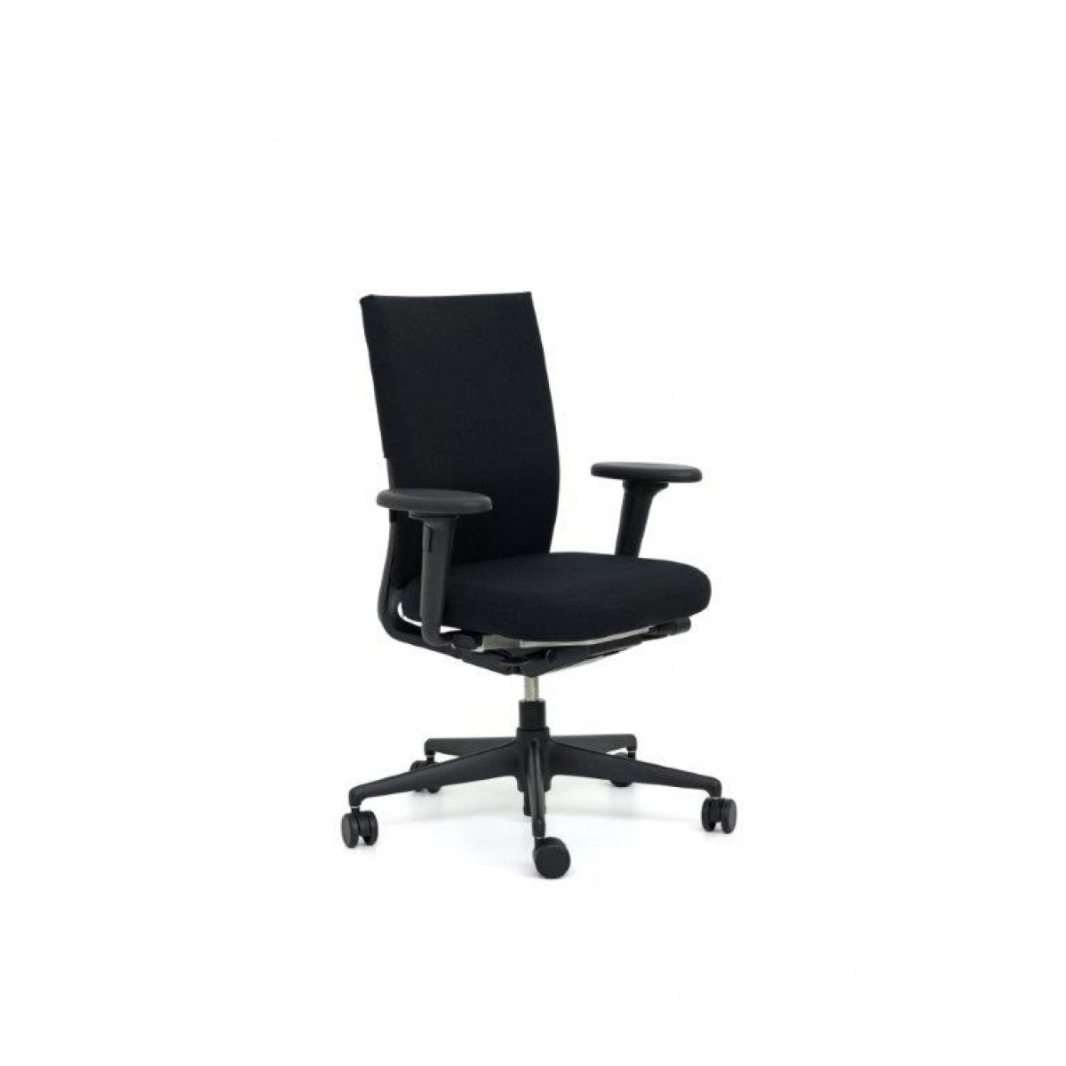 Schwarzer ID Soft Bürostuhl von Vitra, ergonomischer Drehstuhl mit Armlehnen und Rollen.