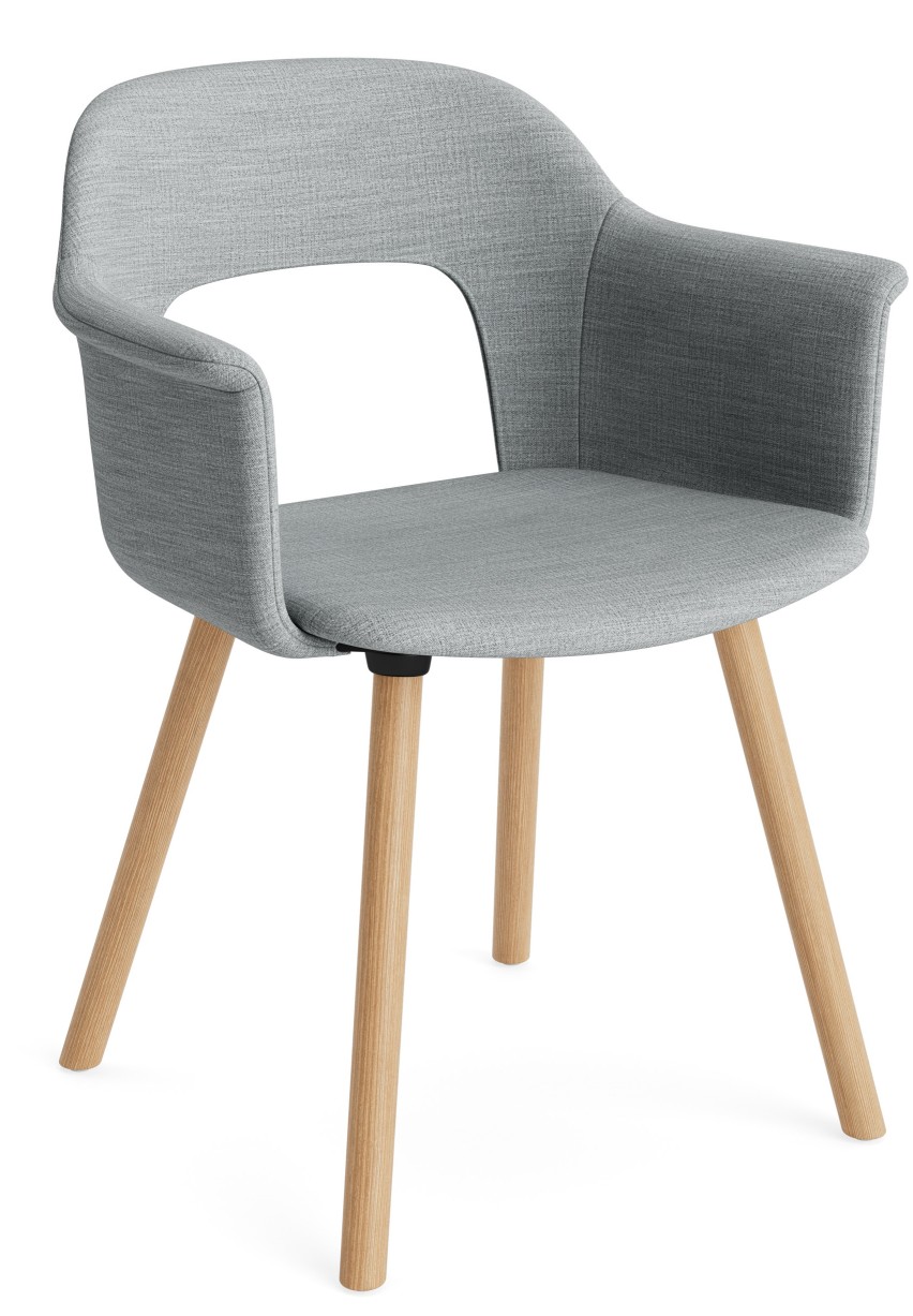Layout Armchair von Hay, grauer Armlehnstuhl mit Stoffbezug und hellem Holzgestell, modernes Möbeldesign.