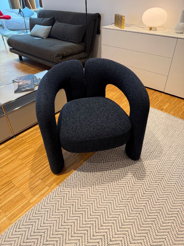 577 Dudet fauteuil TESS. "KIJK" NOTTE Cassina TENTOONSTELLINGSSTUK