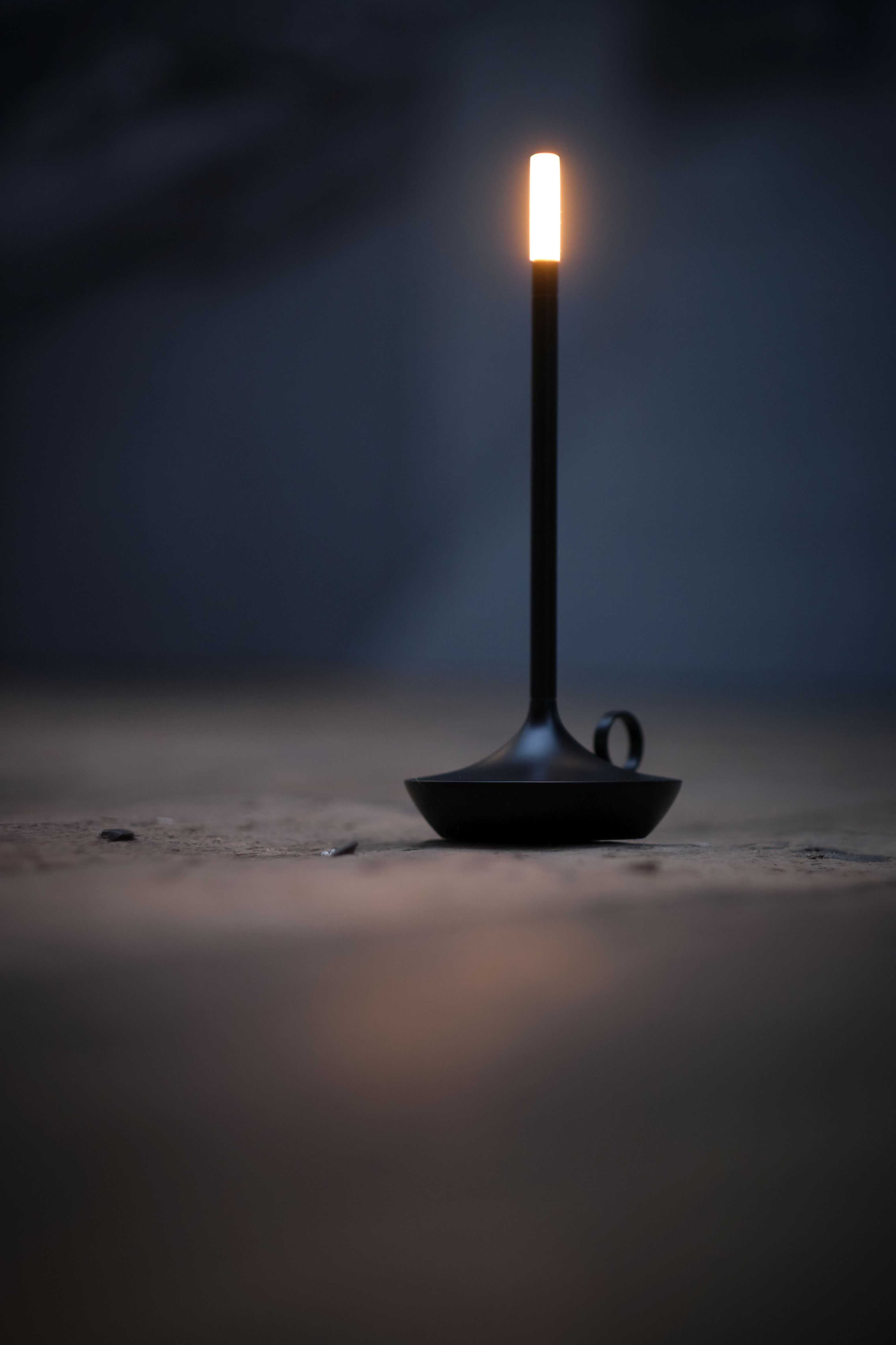 Wick draagbare acculamp / tafellamp met USB, zwart Graypants