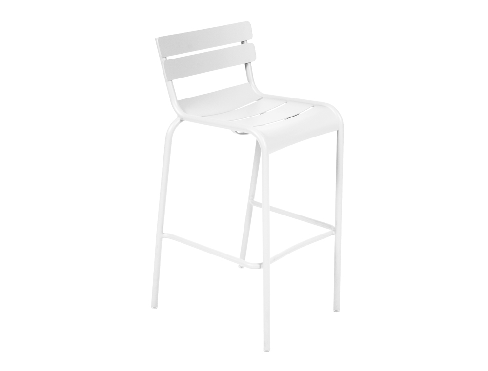 Weißer Luxembourg Barhocker von Fermob für den Außenbereich, moderner Metall-Hocker mit Rückenlehne und Fußstütze.