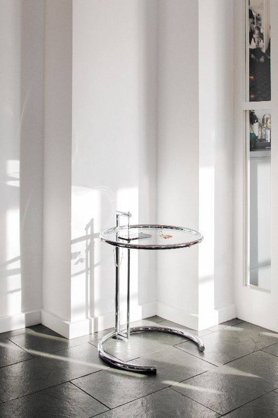 Verstelbare bijzettafel E1027 van ClassiCon - QUICK SHIP