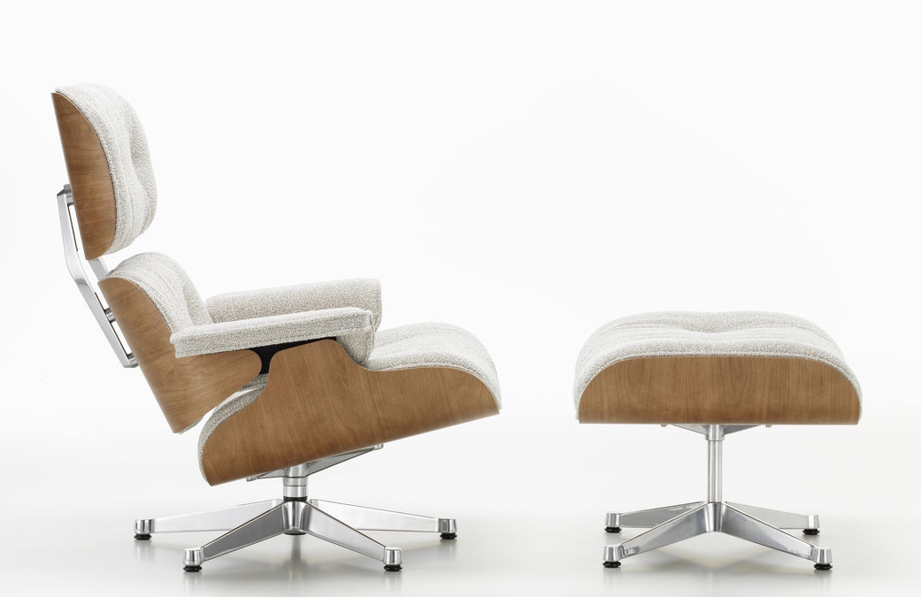 Eames Lounge Chair & Ottoman fauteuil VOORKEURSCOMBINATIE Nubia, cream sand, gepolijst, kersenhout