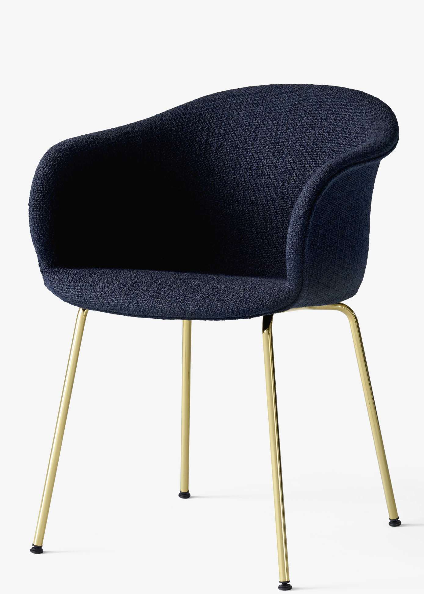 Elefy Sessel von AndTradition, blauer Lounge Chair mit Stahlrohrgestell in Goldoptik, bequemer Polstersessel.