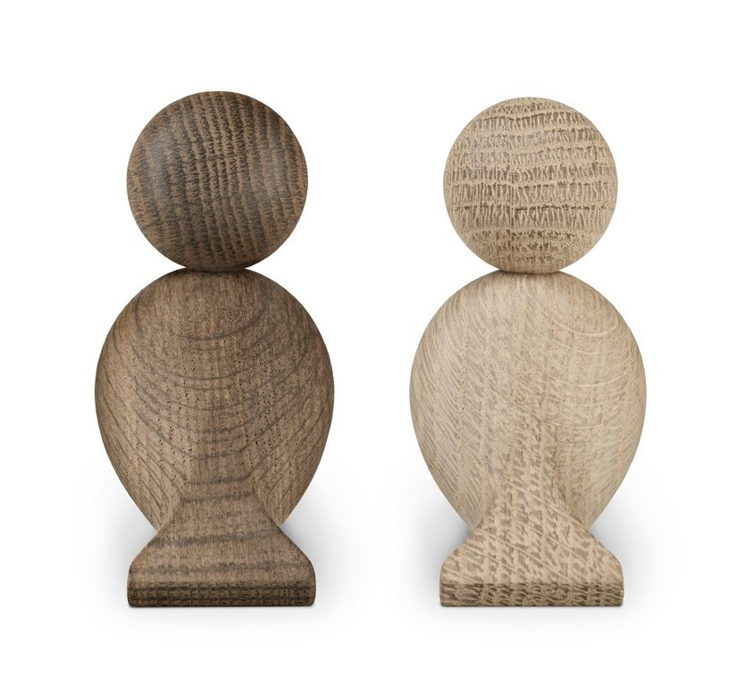 Kay Bojesen Lovebirds Holzfiguren, unzertrennliches Paar aus hellem und dunklem Eichenholz, dekorative Holzobjekte.