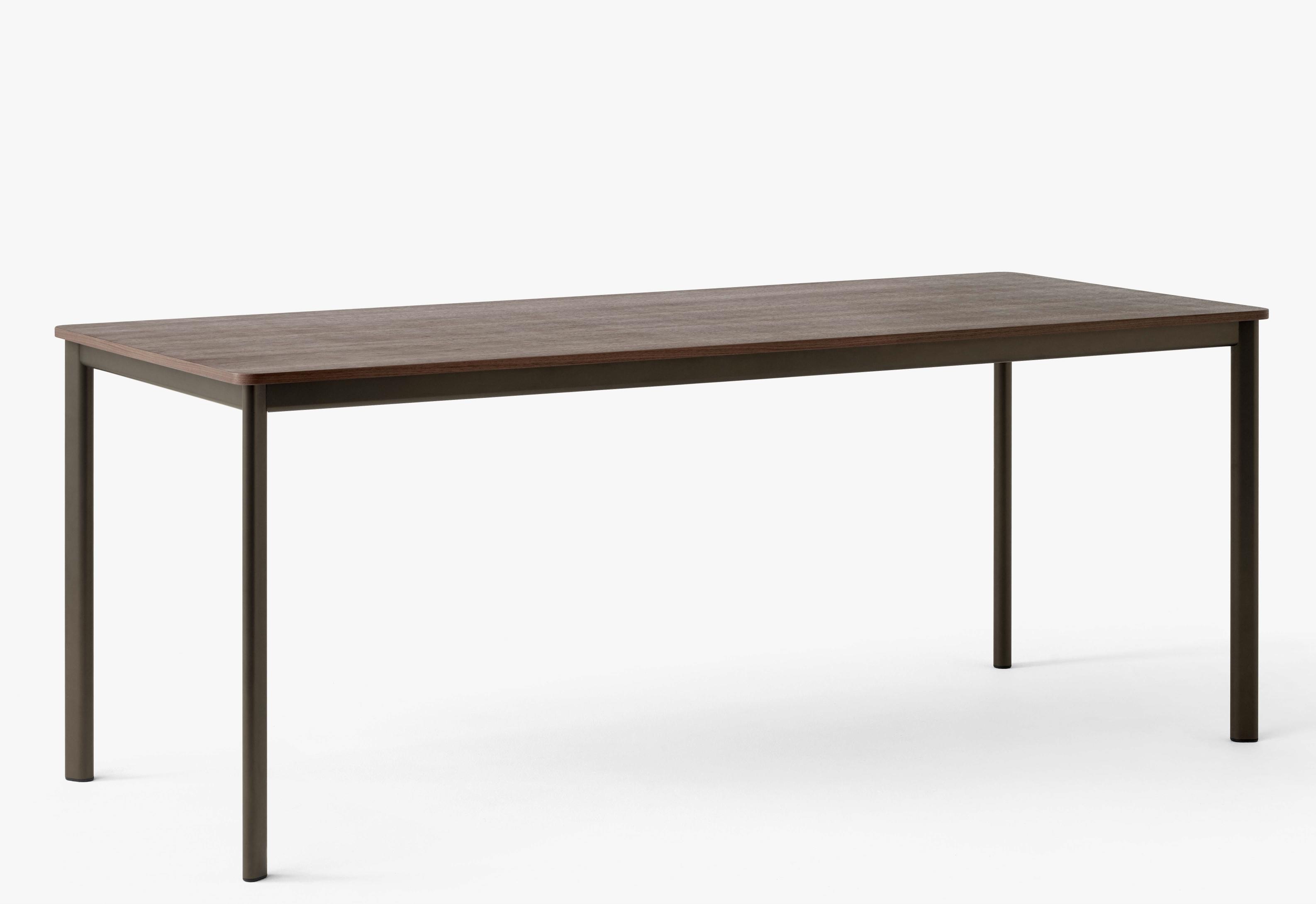 AndTradition Drip Table HW58 aus Holz und Metall, moderner Esstisch für Esszimmer.