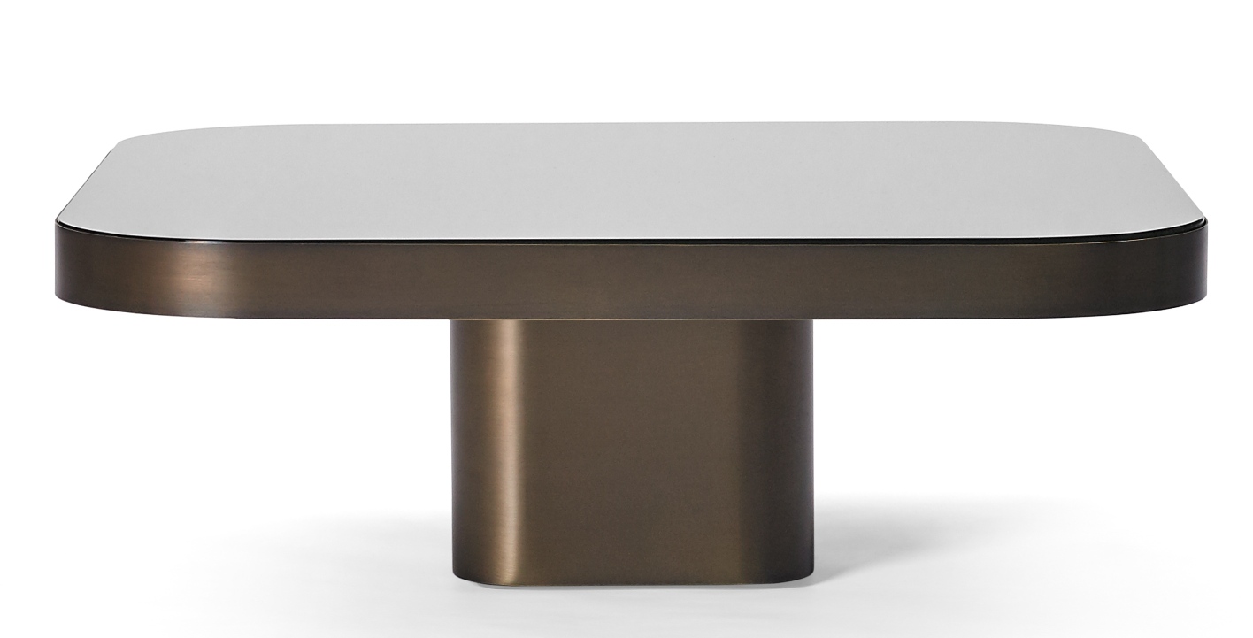 ClassiCon Bow Coffee Table No. 2 mit quadratischer, weißer Tischplatte und bronzefarbenem Metallfuß.