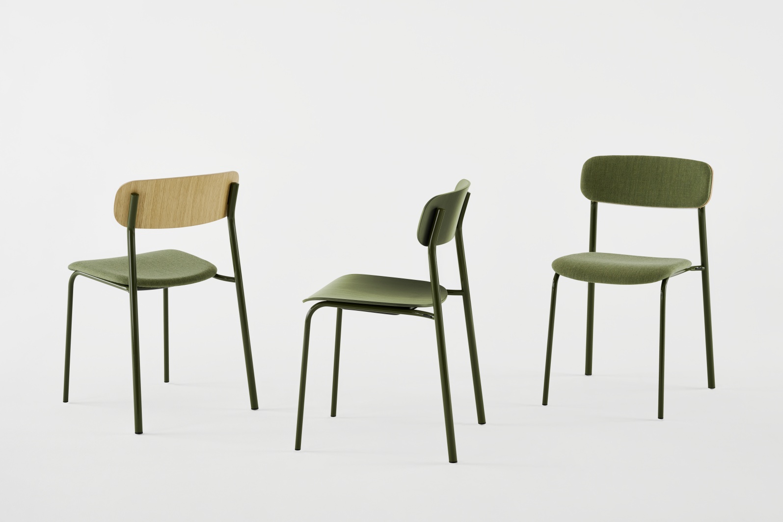 Drei S 243 Stahlrohr Stühle in Olivgrün und Holz, Thonet Designklassiker, Einzelstück, verschiedene Perspektiven.