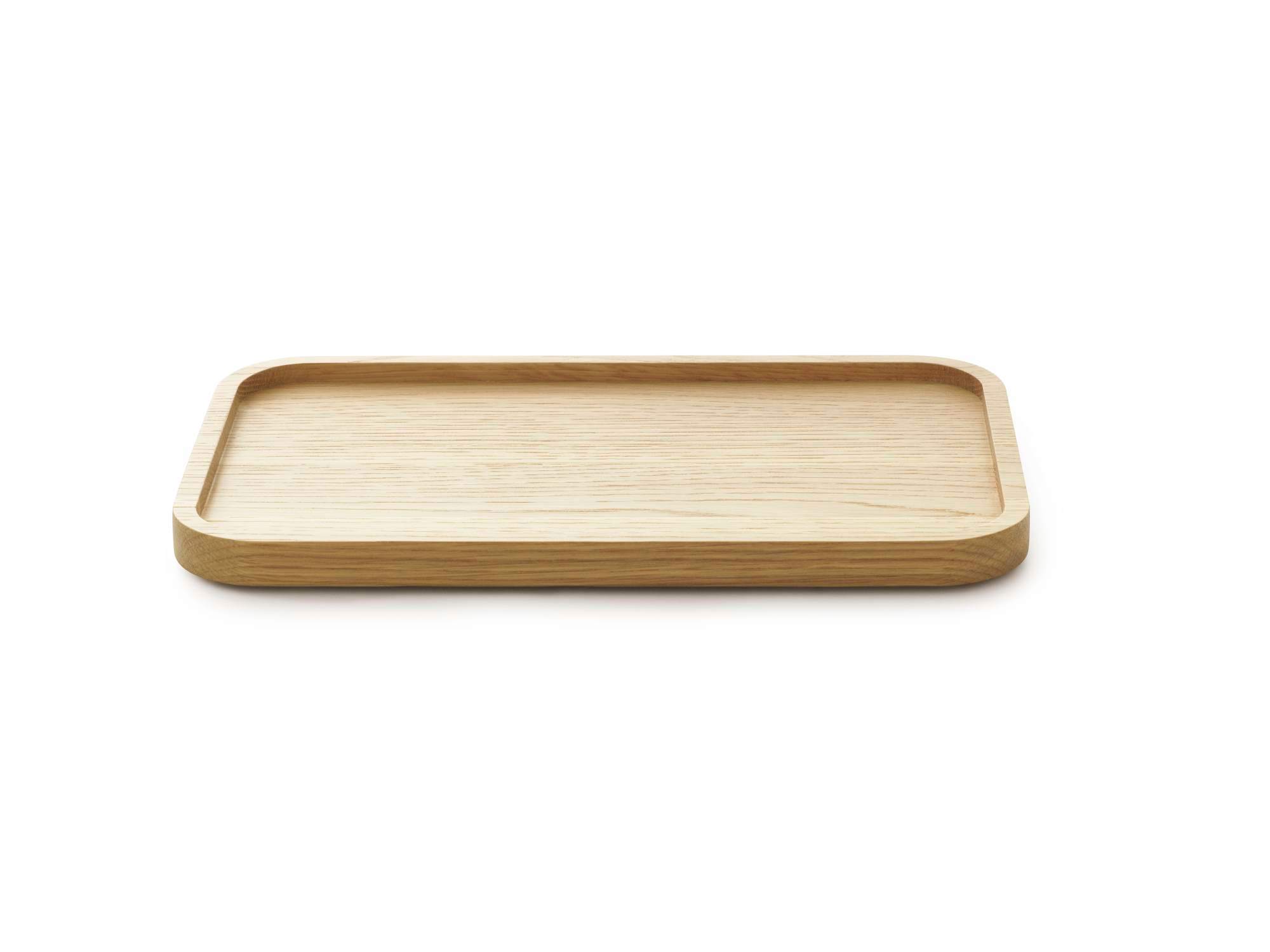 Astro Tray von Normann Copenhagen: Rechteckiges Holztablett aus hellem Eichenholz.