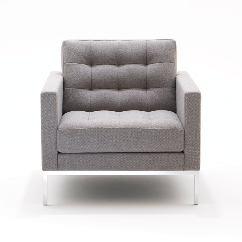 Florence RELAX Sessel von Knoll International, grauer Stoffbezug mit Knopfheftung und Metallgestell.