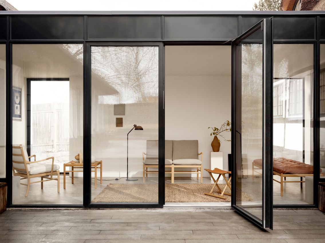 OW149-2 Colonial tweezitsbank van Carl Hansen & Søn