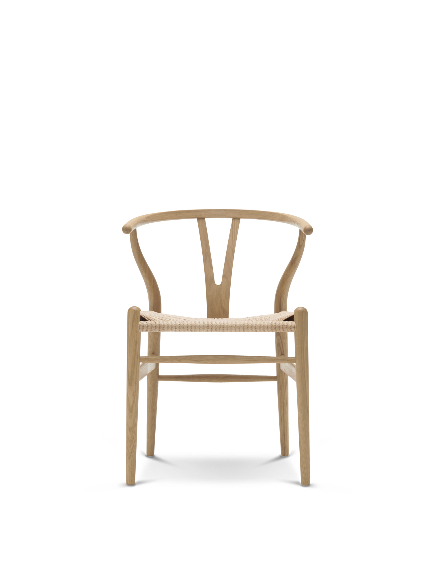 CH24 Wishbone Chair aus Eiche mit geflochtener Sitzfläche, Design Stuhl von Carl Hansen.