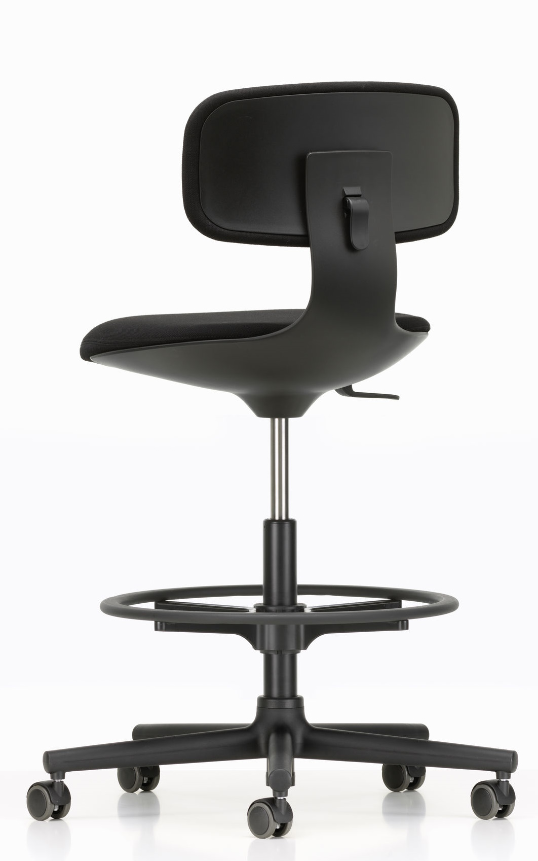 Schwarzer Rookie High Bürodrehstuhl von Vitra mit Fußstütze und Rollen, Ansicht von hinten.