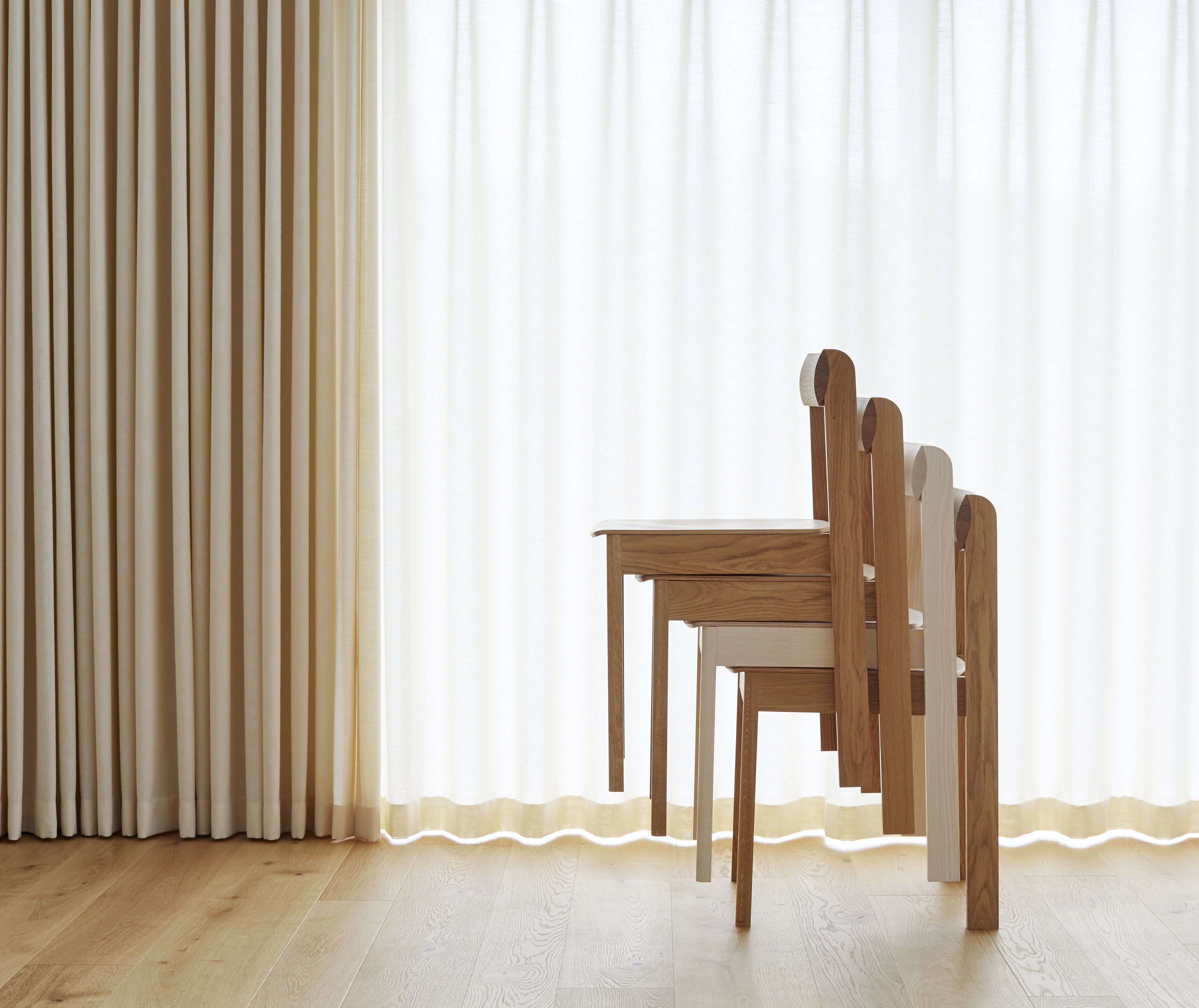 Blueprint stoel eikenhout Form & Refine