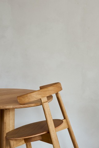 Lunar-stoel eikenhout Form & Refine