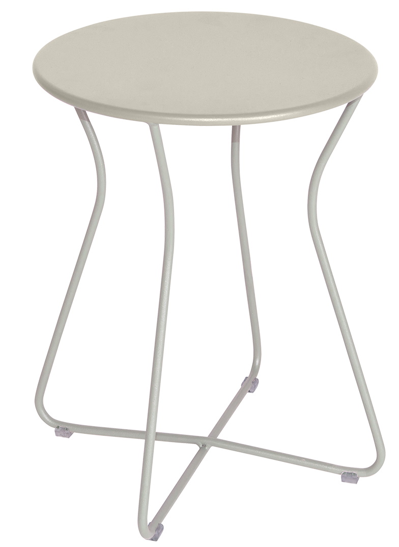 Cocotte Hocker von Fermob für den Außenbereich, hellgrau, mit rundem Sitz und filigranem Metallgestell.
