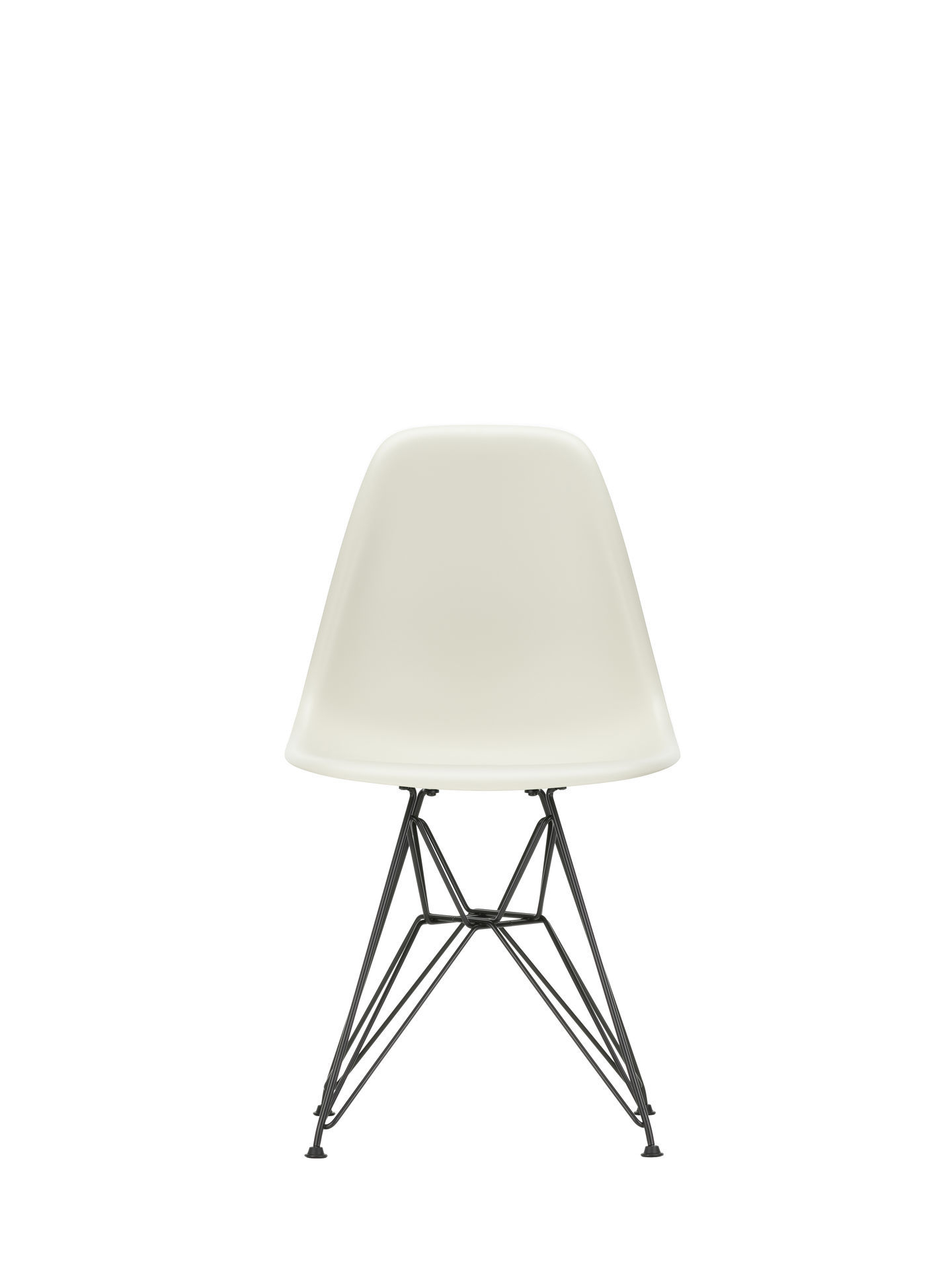 Vitra Eames Plastic Side Chair DSR in Rostorange mit schwarzem Eiffelturm-Untergestell.