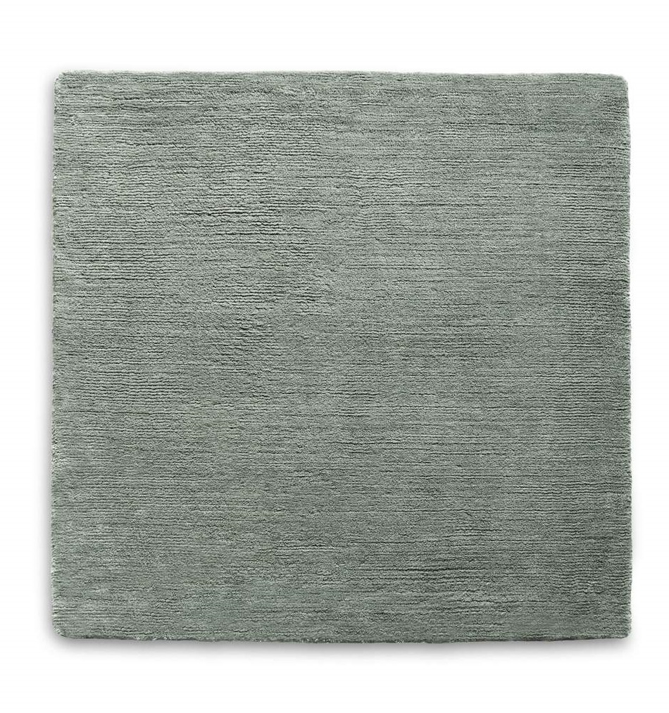 Quadratischer, grauer Legends of Carpets Teppich. Moderner Teppich für Wohnzimmer und Schlafzimmer.