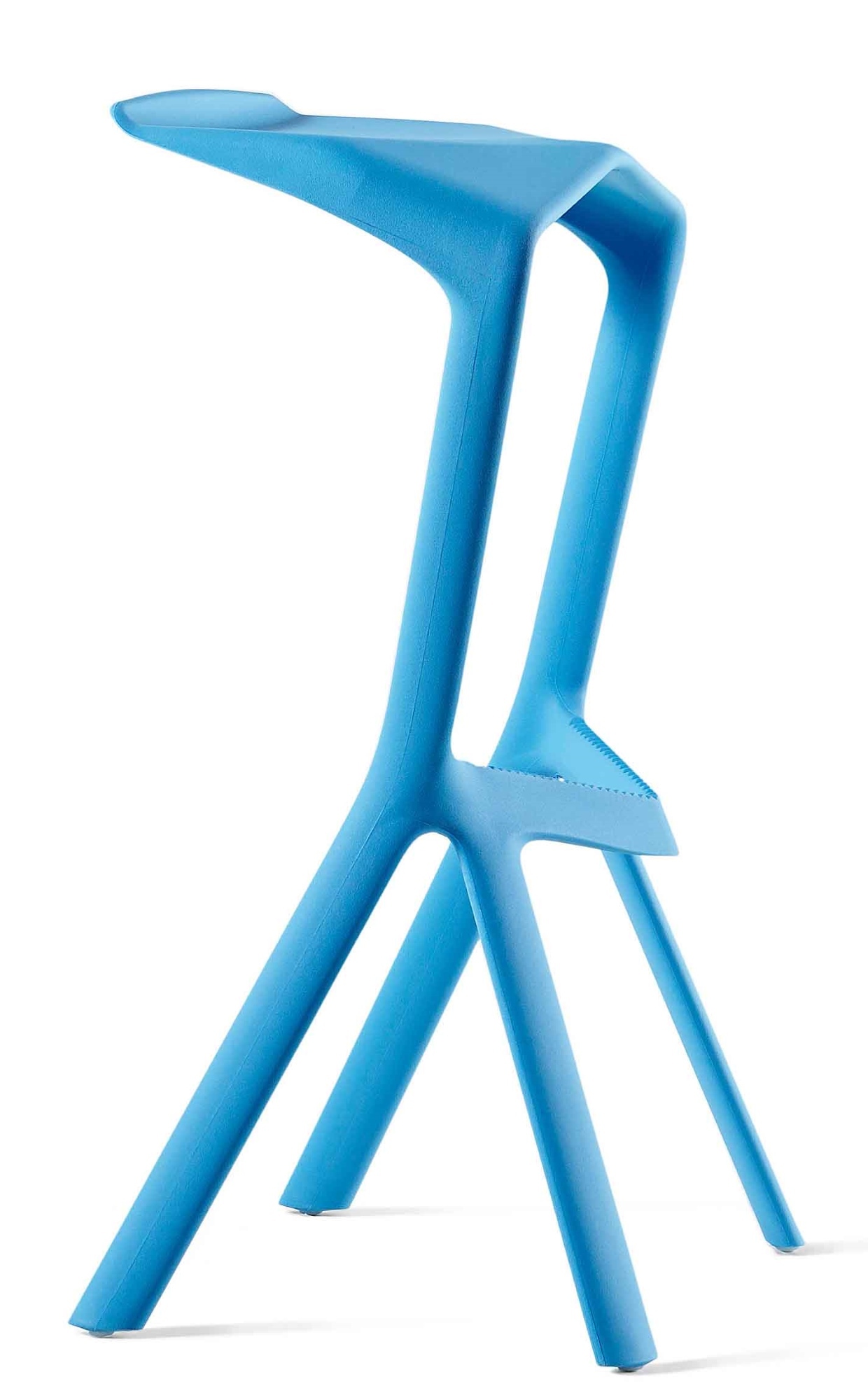 Miura Barhocker von Plank, hellblau, modernes Design, dreibeiniger Hocker für Küche und Bar.