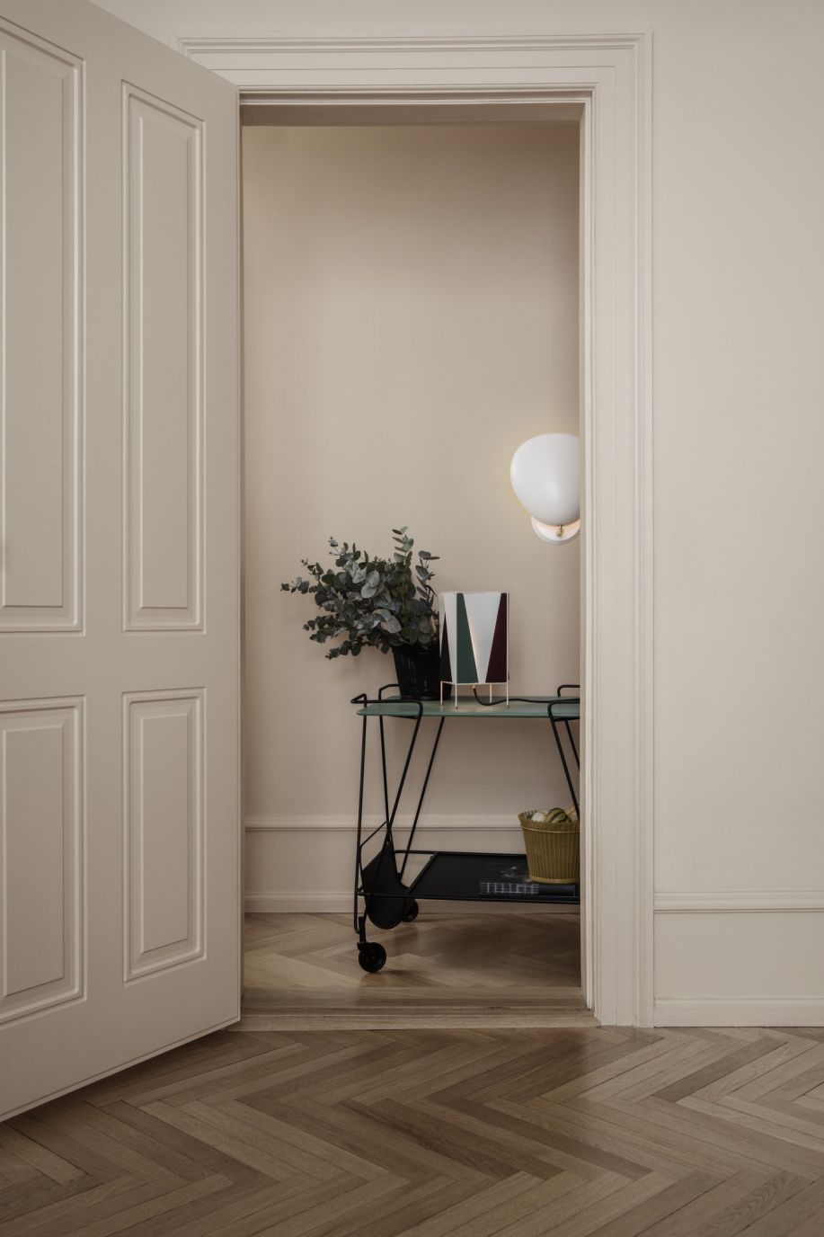 Grossman Cobra wandlamp van Gubi
