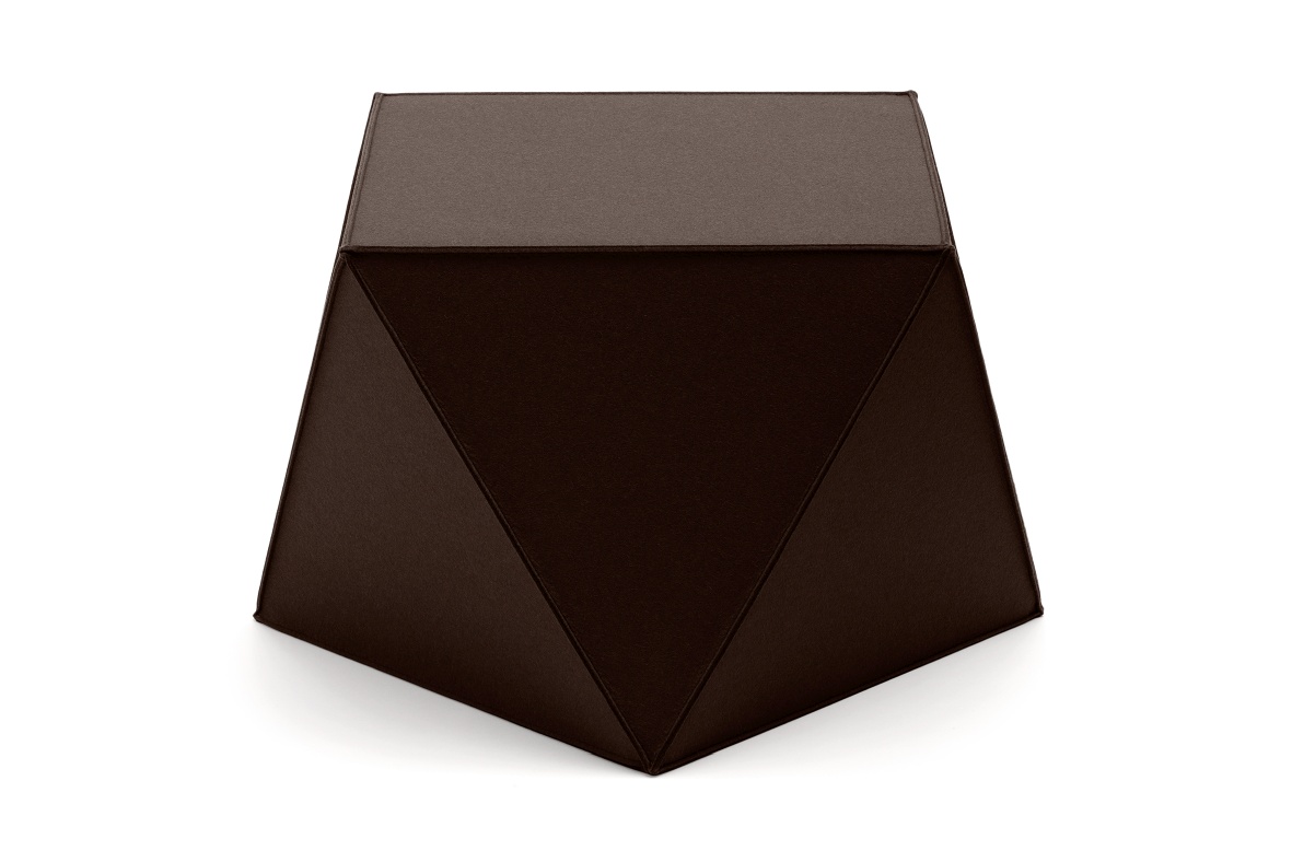Brauner Diamond Sitzhocker von HEY-SIGN by BWF Group, moderner Filzhocker für Wohnzimmer und Büro.