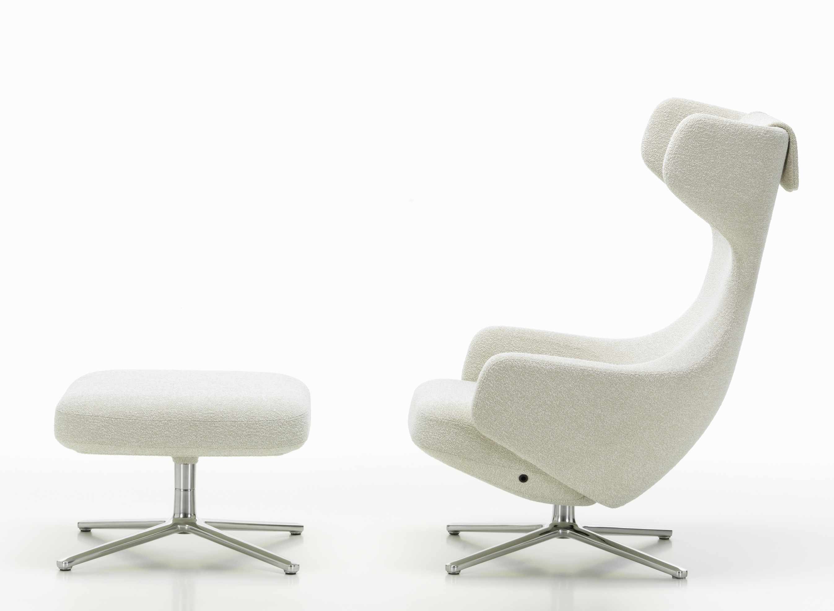Grand Repos Sessel mit Ottoman von Vitra, Poliert Nubia Elfenbein, bequemer Relaxsessel mit Fußhocker.