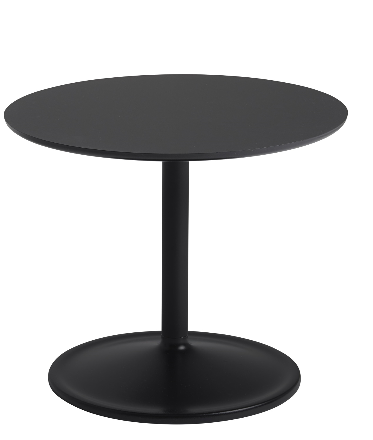 Schwarzer Soft Side Table Beistelltisch von Muuto mit runder Tischplatte und Fuß. Moderner Beistelltisch.