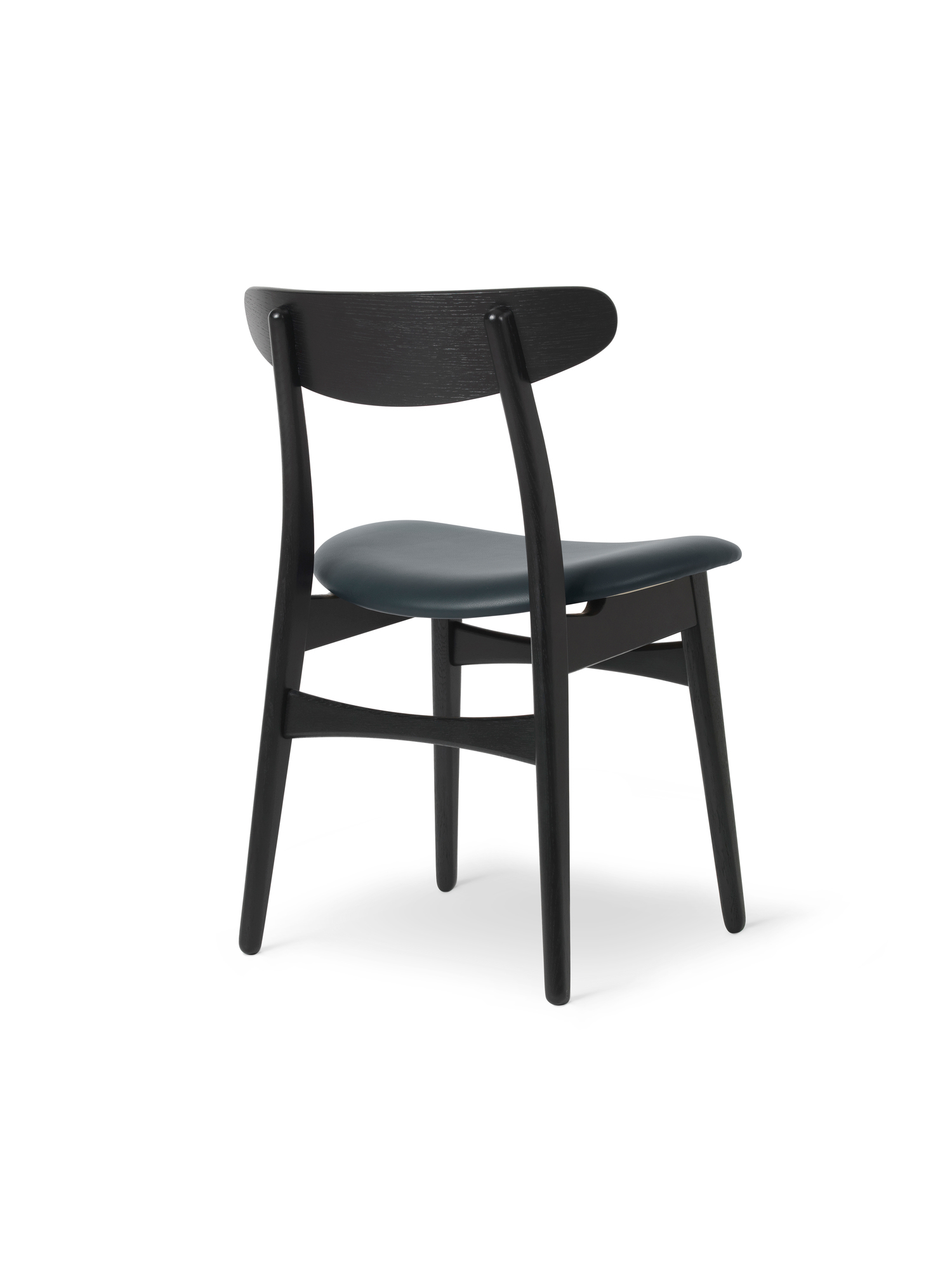 CH30P Stuhl von Carl Hansen & Søn mit schwarzem Eichengestell und Lederpolstersitz.