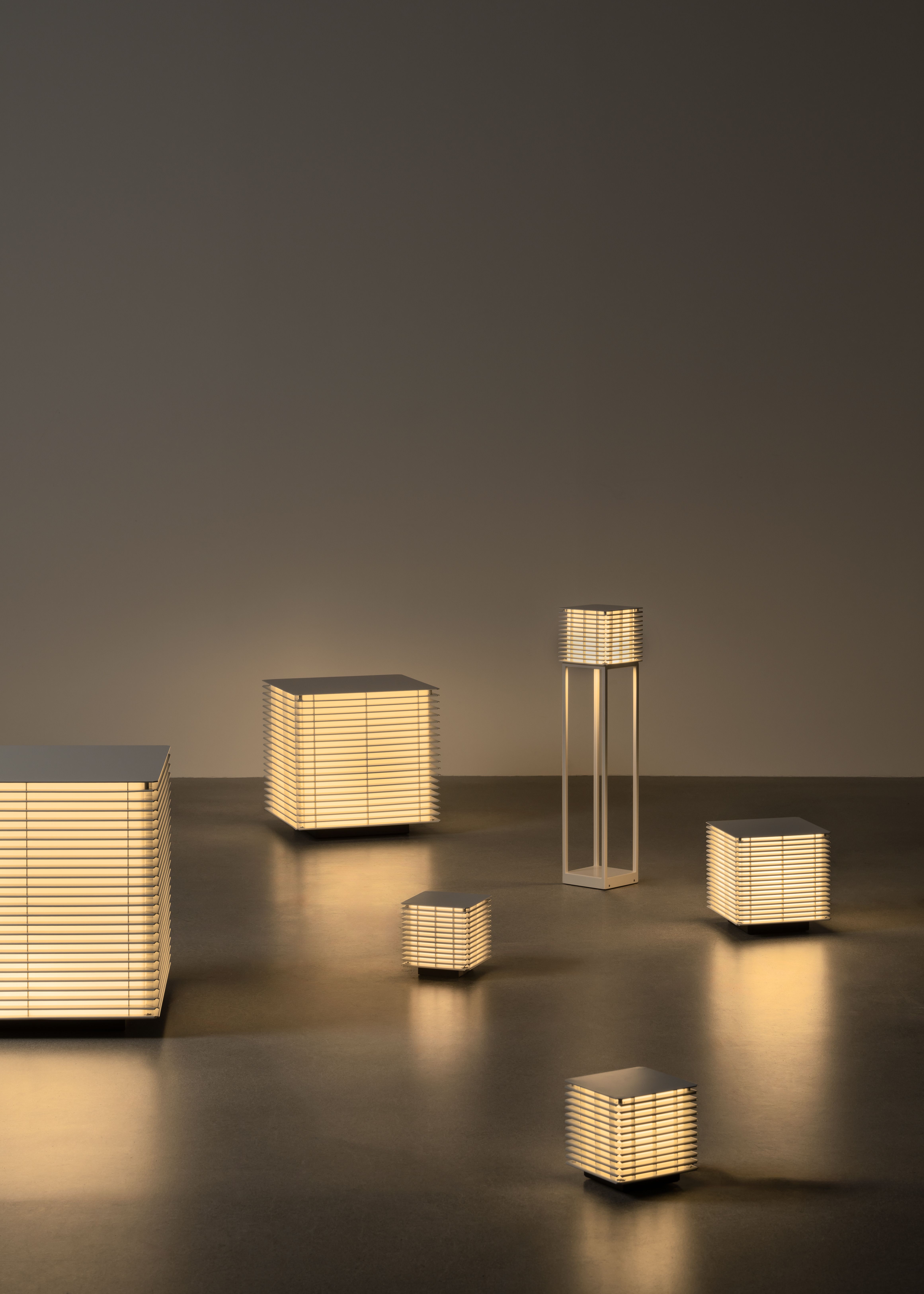 Shiro Outdoor Table lamp Tafellamp Santa & Cole