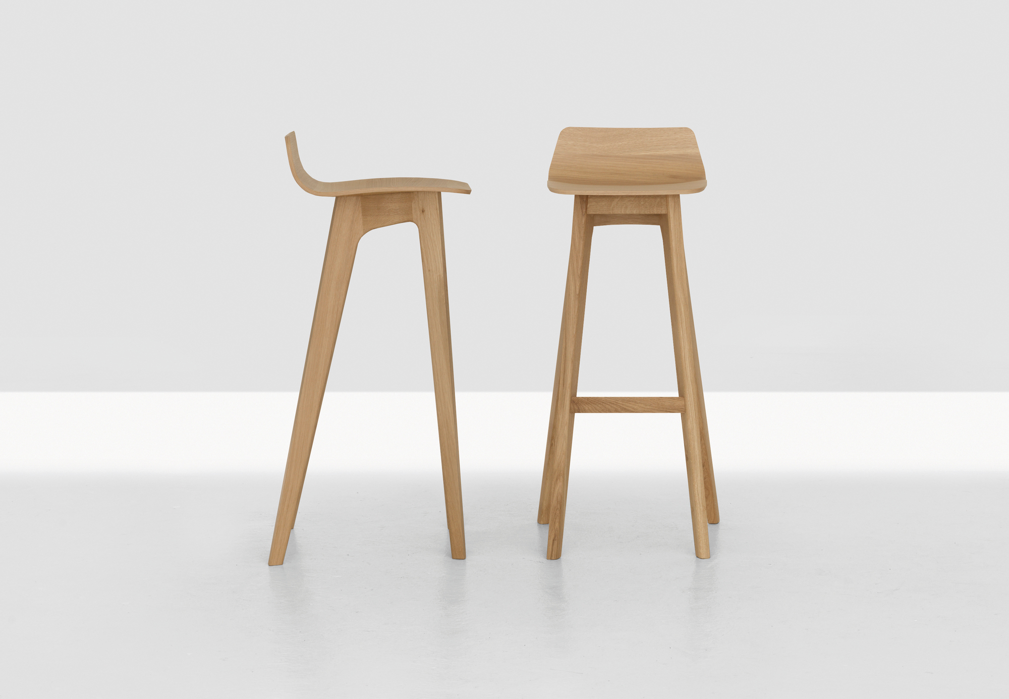 Zwei Morph Barhocker mit 65cm Sitzhöhe aus hellem Eichenholz, modernes Design für Küche oder Bar.
