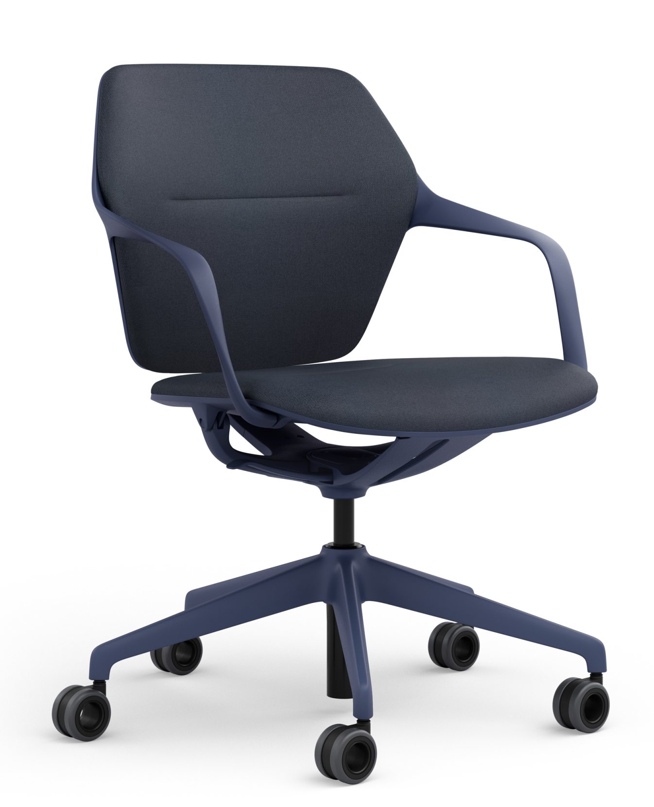 Ray Work Bürodrehstuhl von Brunner in Blau mit Armlehnen und Rollen vor weißem Hintergrund.