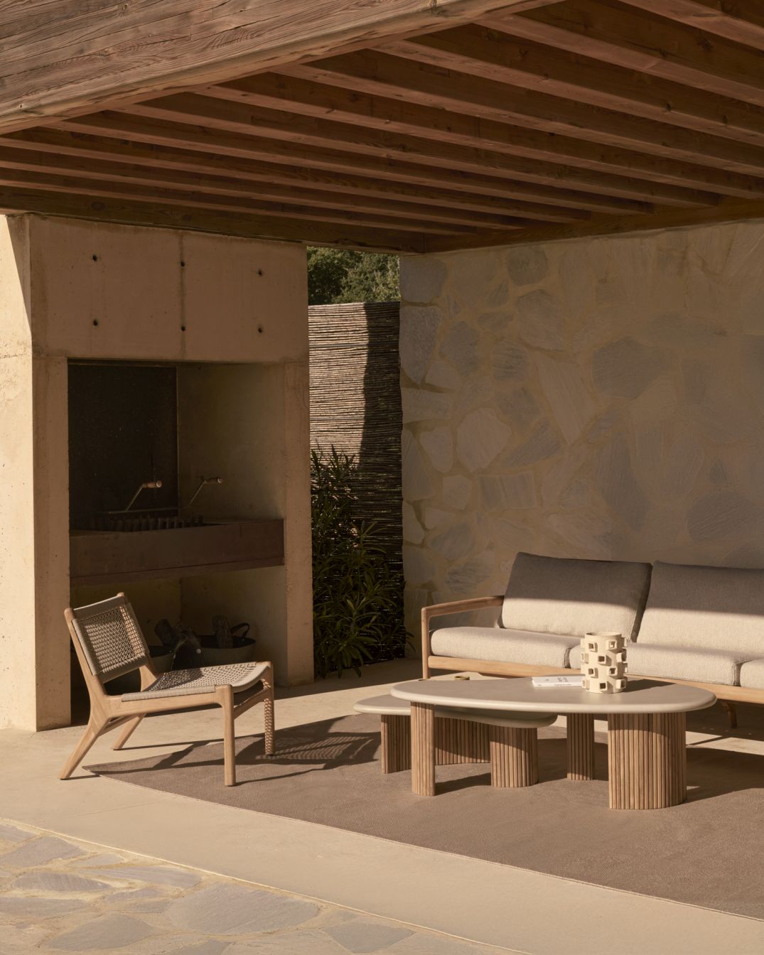 Boomerang Outdoor salontafel beton/teak Ethnicraft