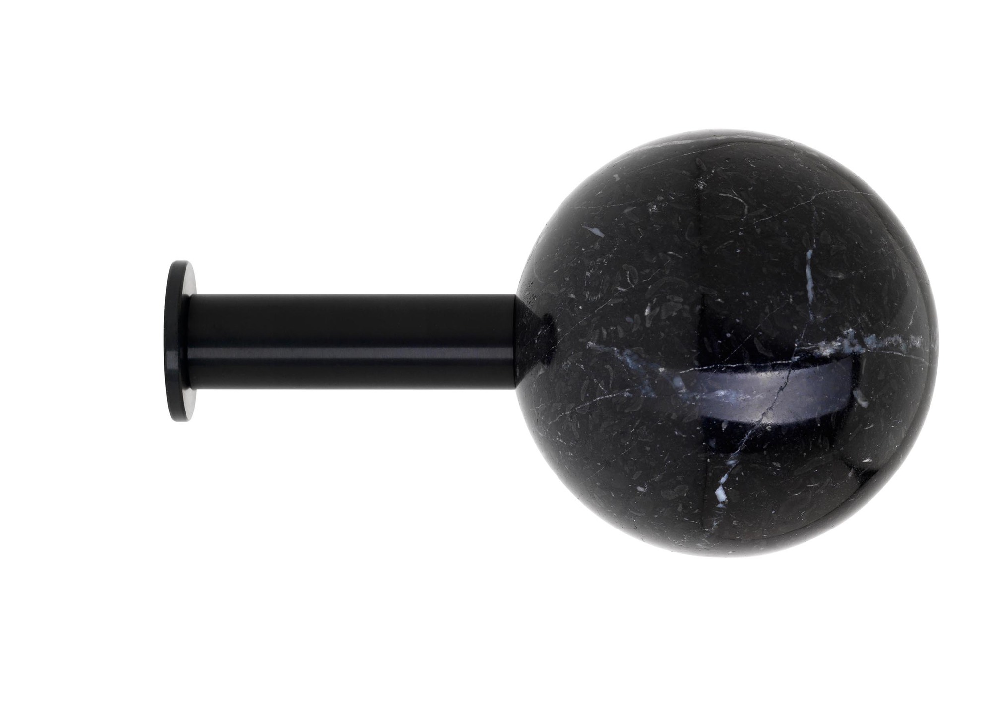 Schwarzer Dots Stone Wandhaken von Schönbuch, moderner Garderobenhaken aus Stein und Metall.
