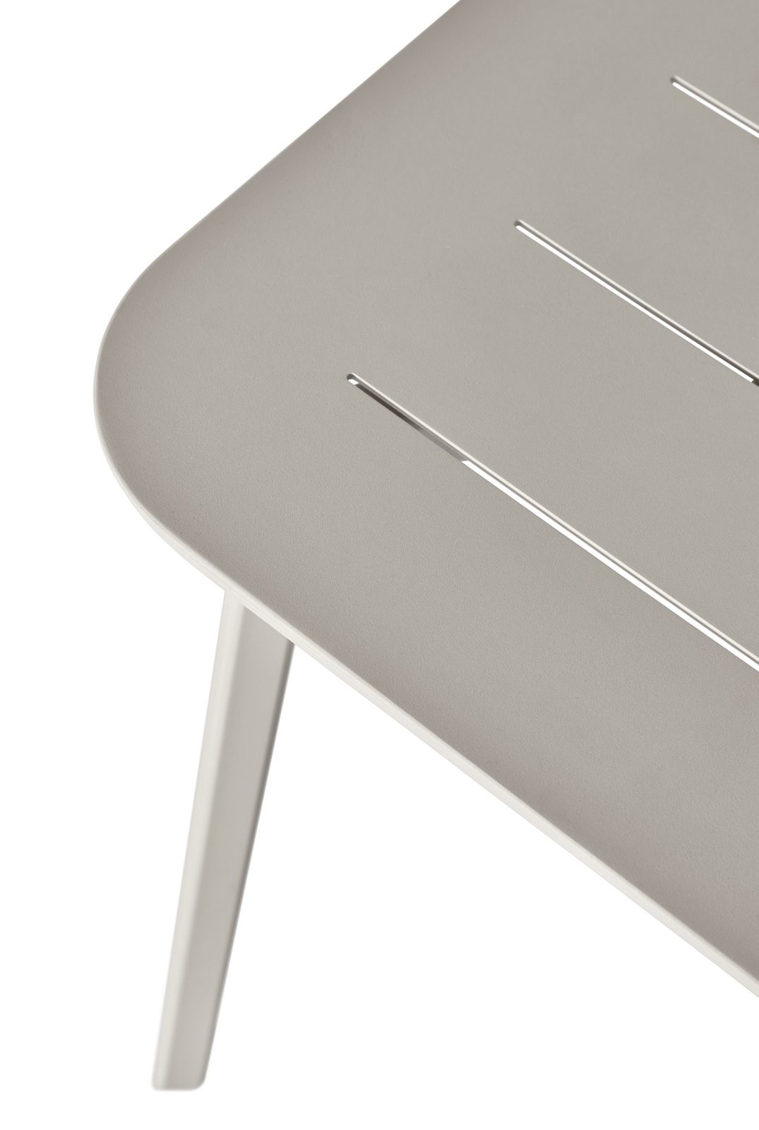 VIPP732/VIPP733 Lagrasse eettafel voor buiten Vipp