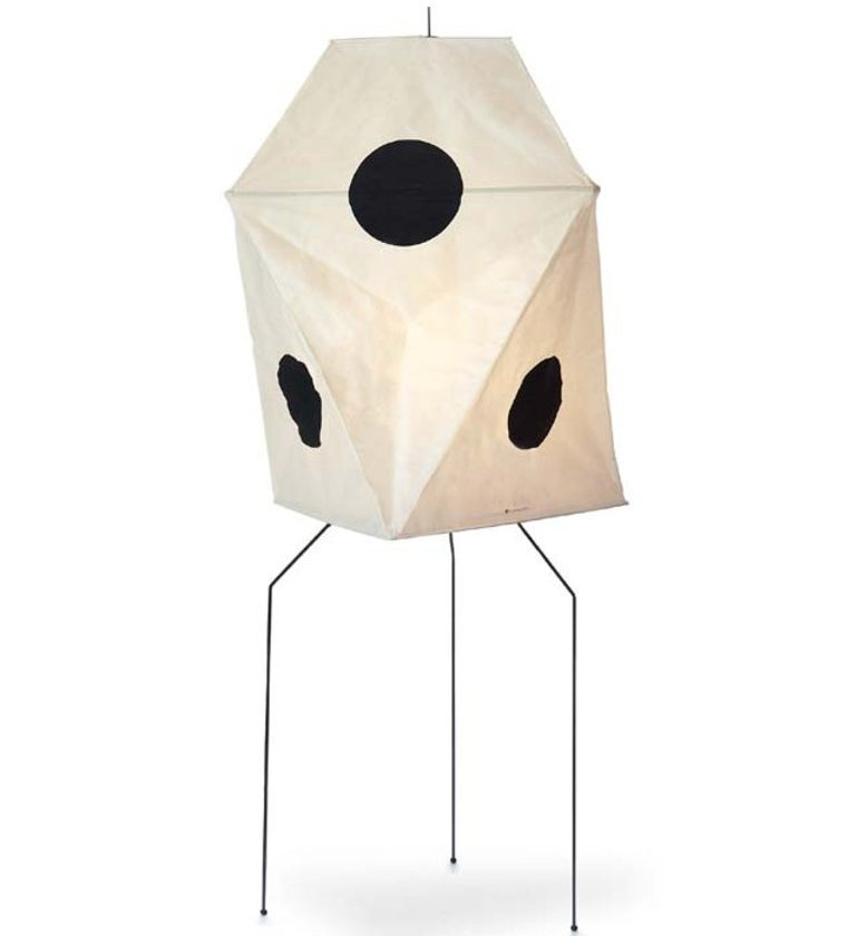 Akari Stehleuchte mit Papierlampenschirm und schwarzen Punkten auf filigranem, schwarzem Metallgestell.