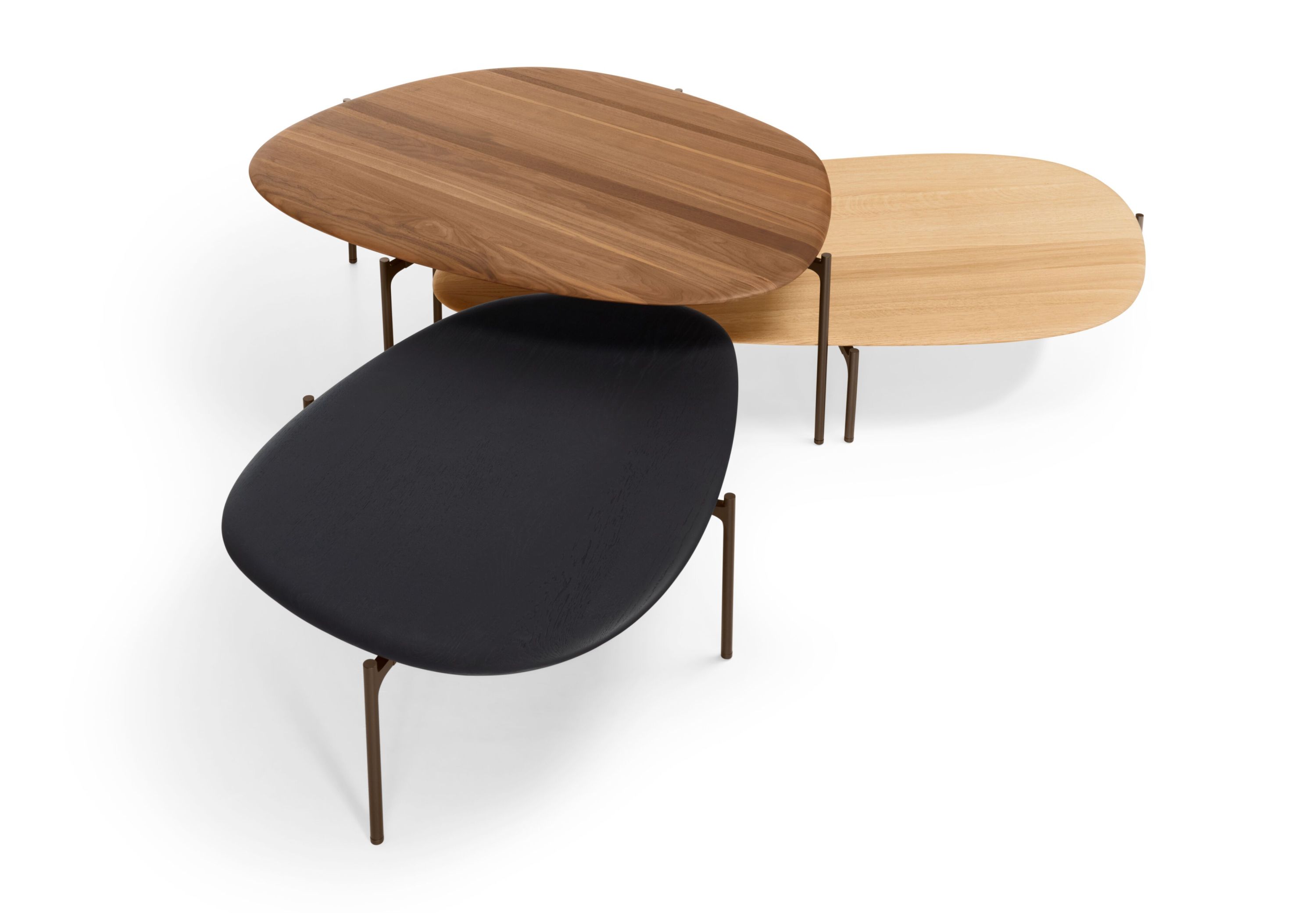 Walter Knoll Ishino Wood Table Beistelltisch in Schwarz, Nussbaum und Eiche, moderne Wohnzimmermöbel.
