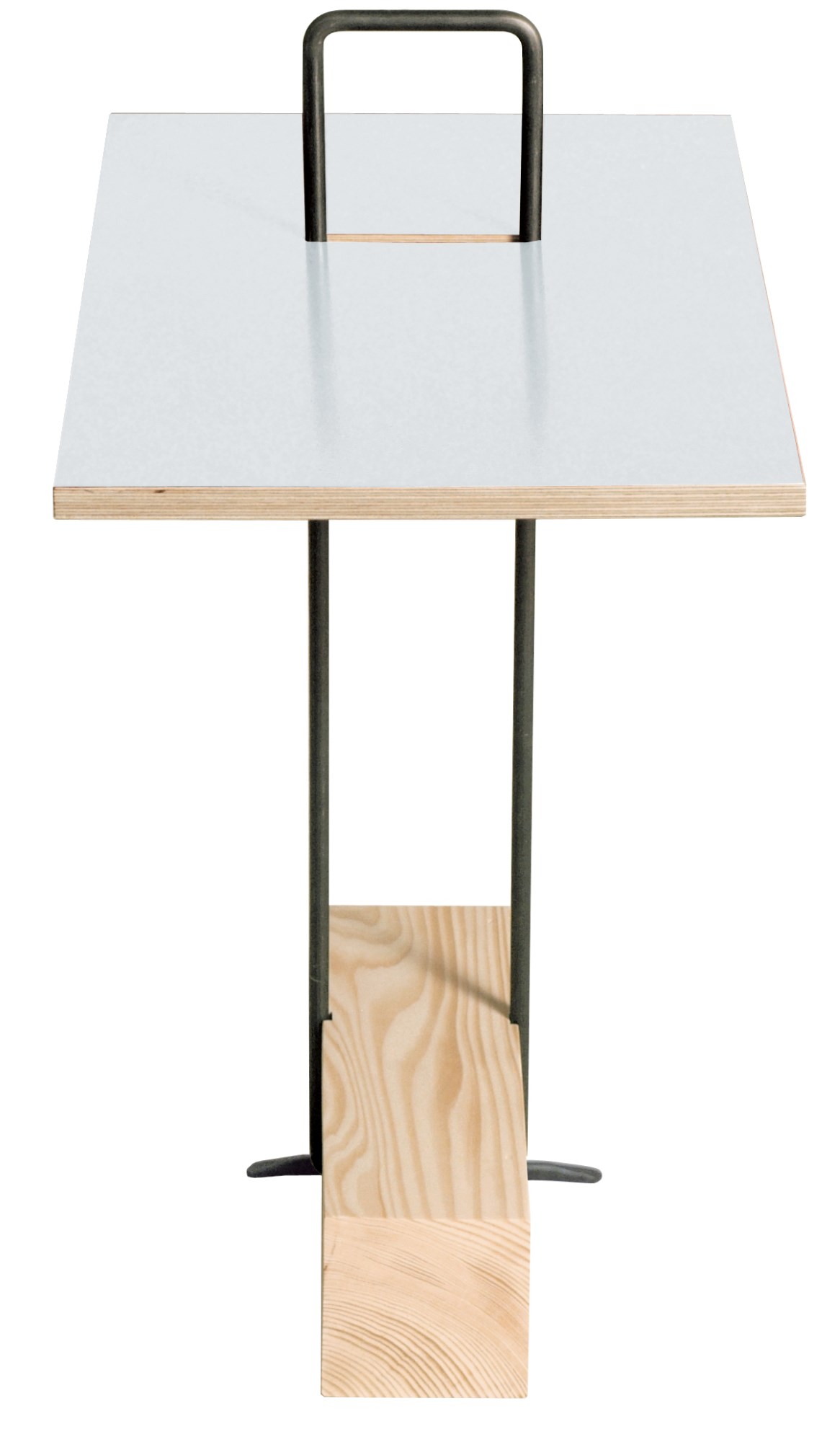 Abgemahnt Beistelltisch von Moormann: Moderner Tisch mit weißer Platte, Holzdetails und schwarzem Griff.
