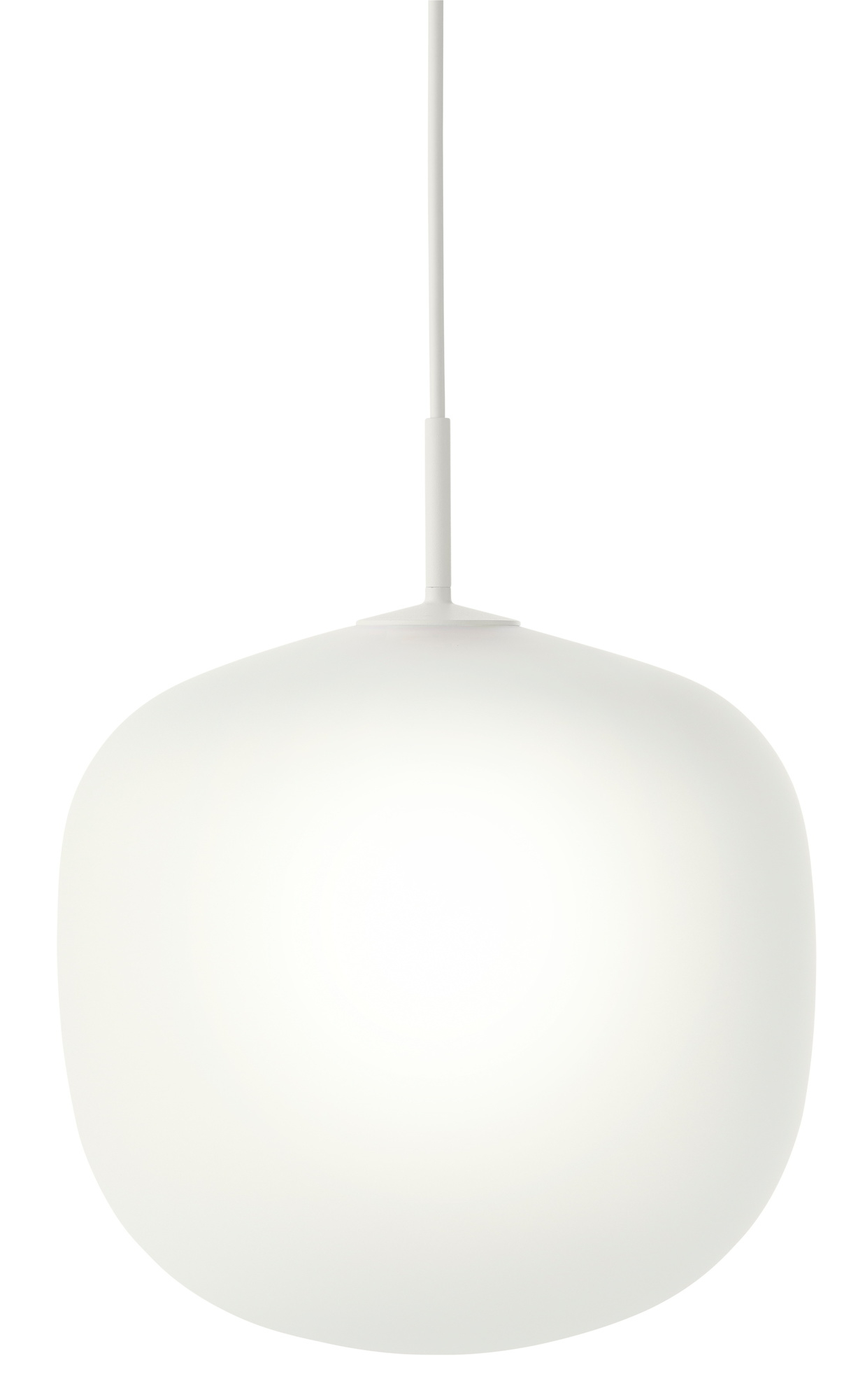 Nahaufnahme der Rime Pendelleuchte von Muuto, eine moderne, graue Hängelampe mit sanftem Licht.
