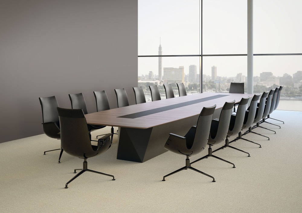 Konferenzraum mit großem Holztisch und schwarzen FK 6725-3G Sesseln von Walter Knoll.
