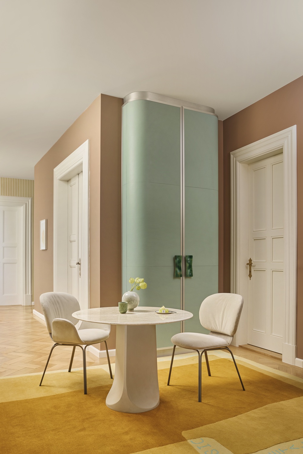 Ivy Armchair Armstoel Freifrau Manufaktur