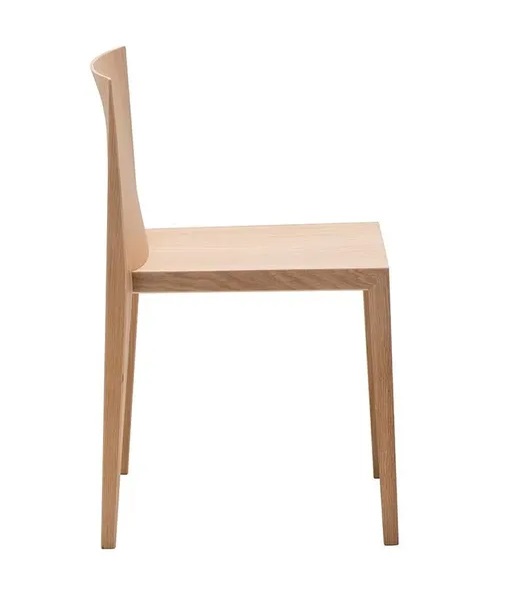 Sail SI1248 Holzstuhl von Andreu World, minimalistisches Design, helle Holzfarbe, Seitenansicht für Esszimmer oder Büro.
