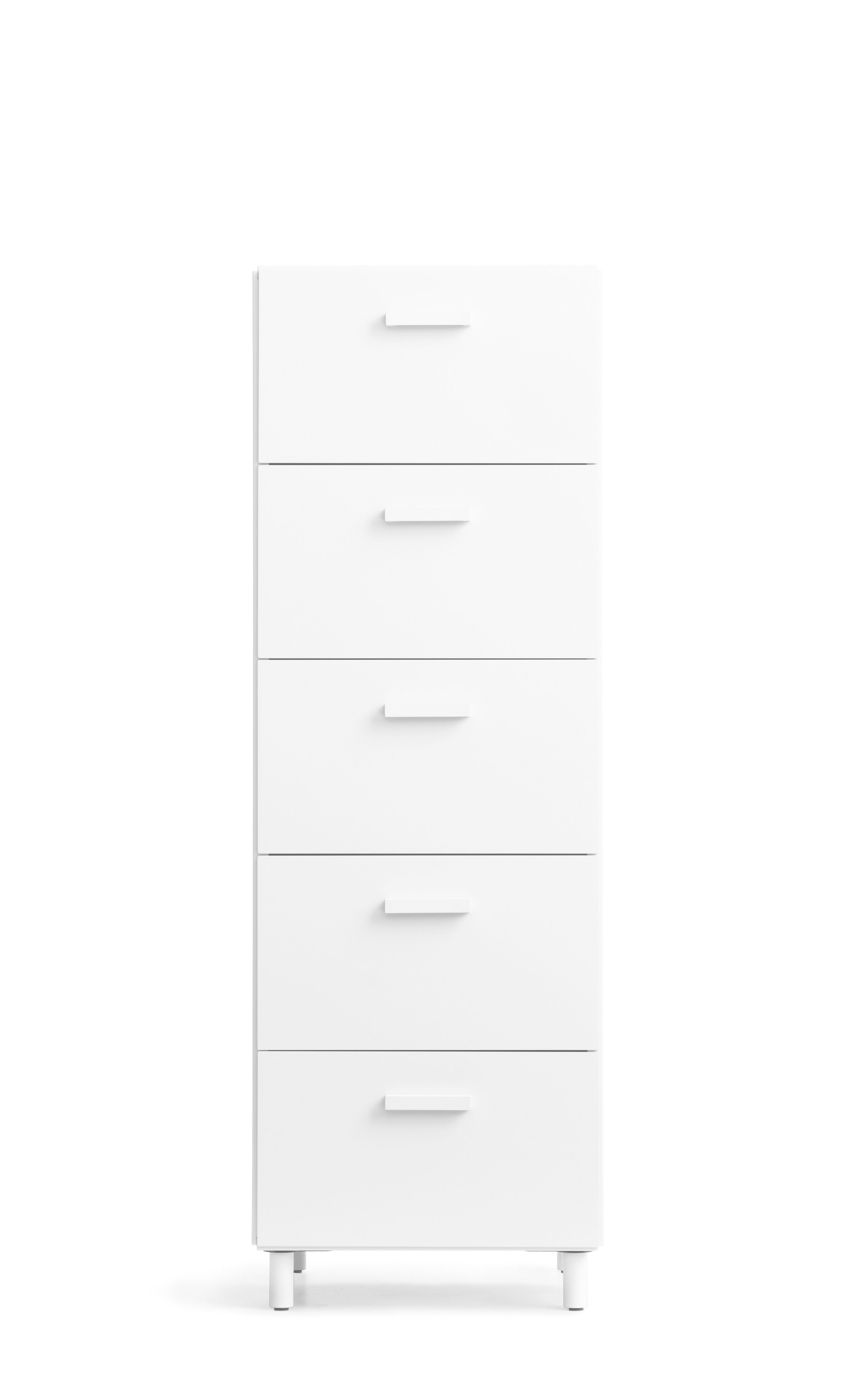 Weiße Relief Kommode von String Furniture mit fünf Schubladen und Beinen. Hochformatige Kommode.